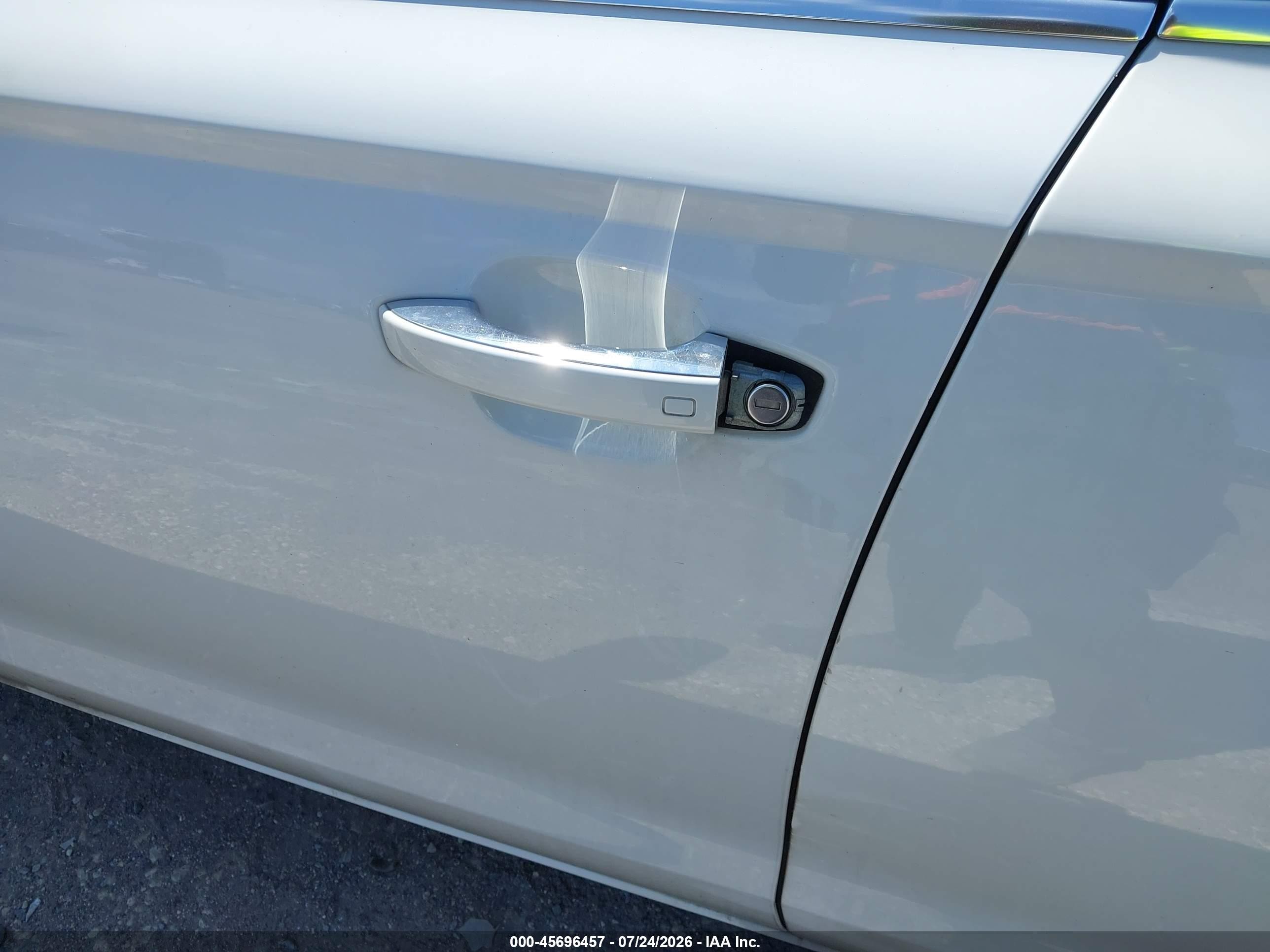 2013 Audi A6 3.0t Premium White vin: WAUGGAFC2DN004865