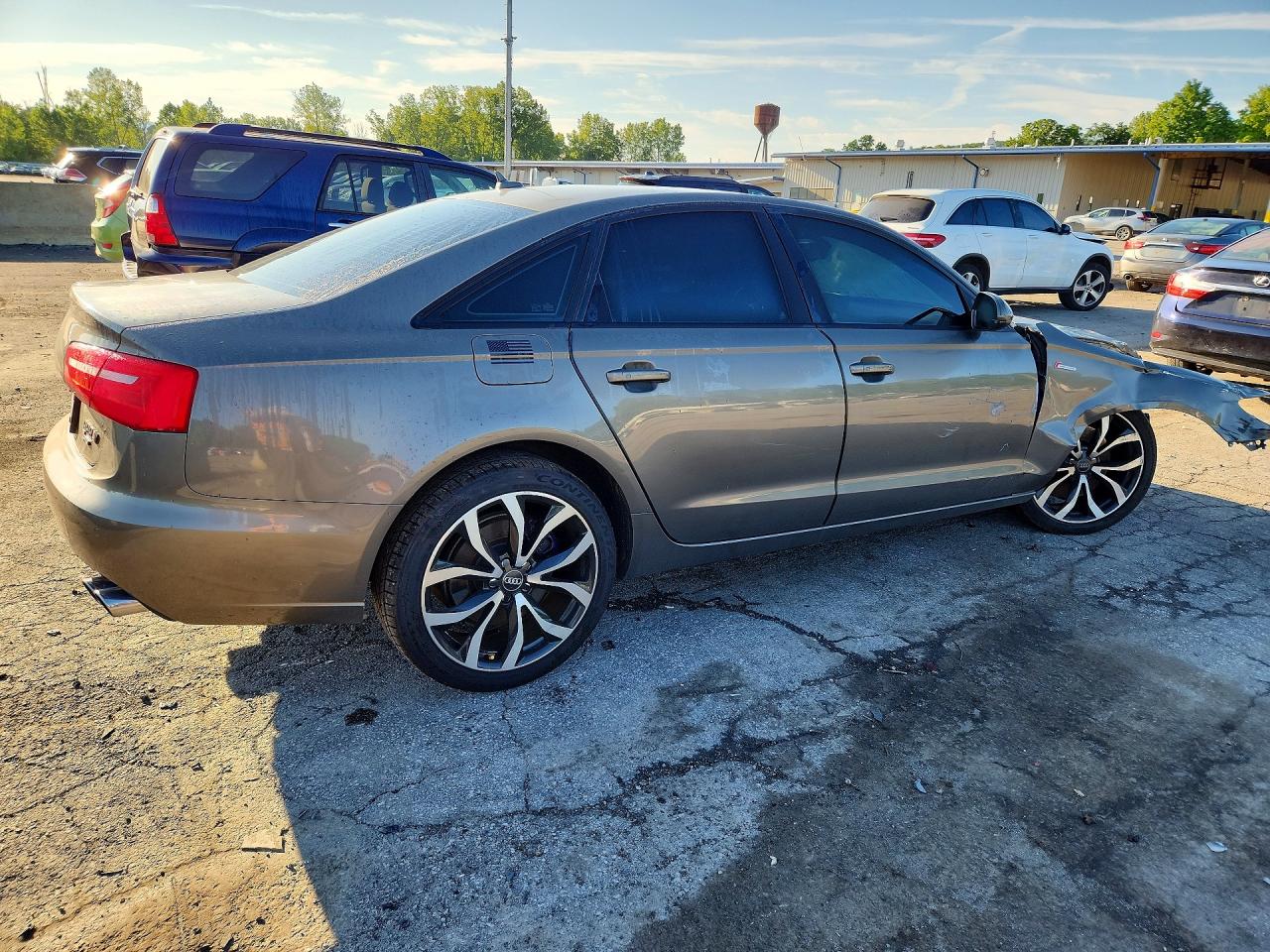 2012 Audi A6 Premium Plus Серый vin: WAUGGAFC3CN097359