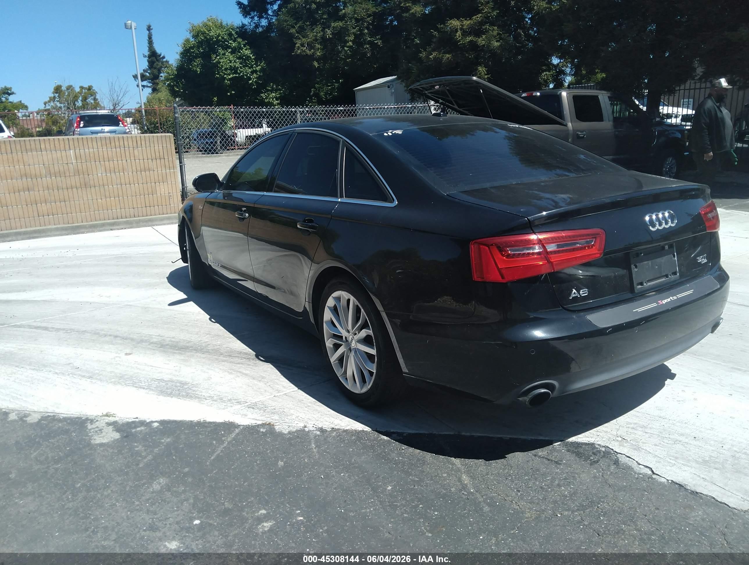 2012 Audi A6 3.0 Premium Черный vin: WAUGGAFC3CN126259