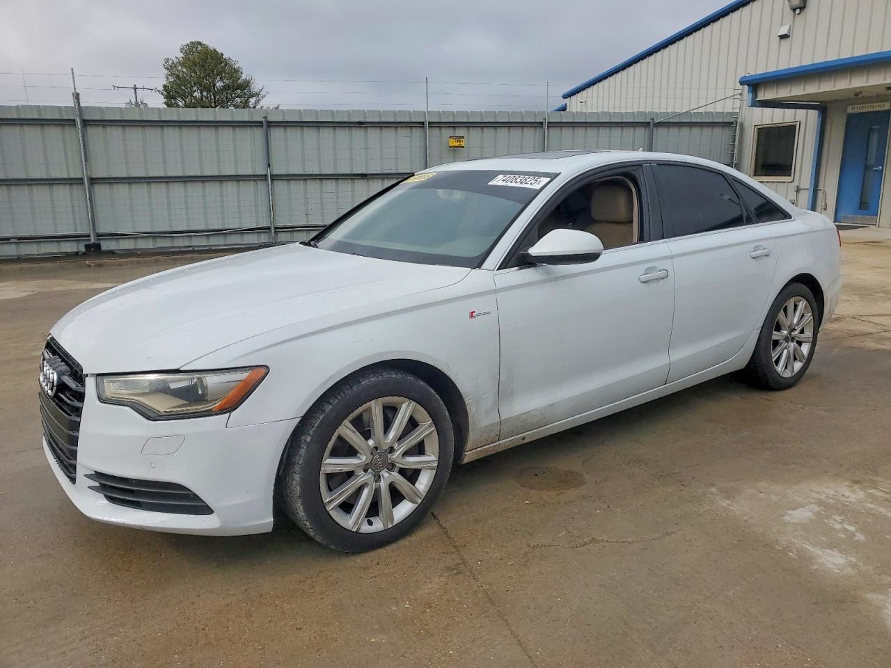 2013 Audi A6 Premium Plus Белый vin: WAUGGAFC4DN015141