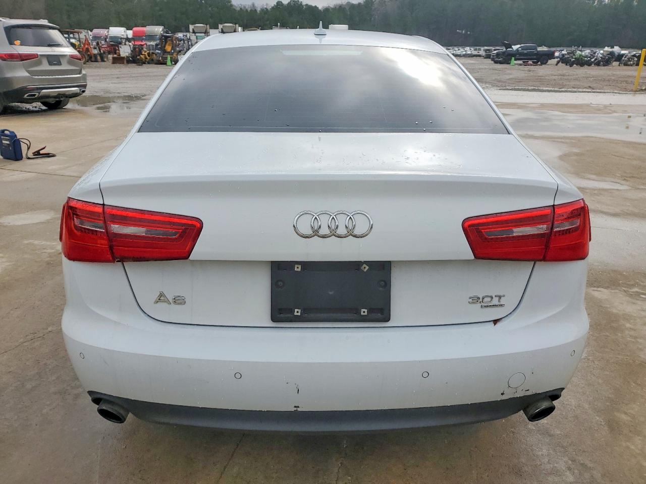 2013 Audi A6 Premium Plus White vin: WAUGGAFC4DN015141