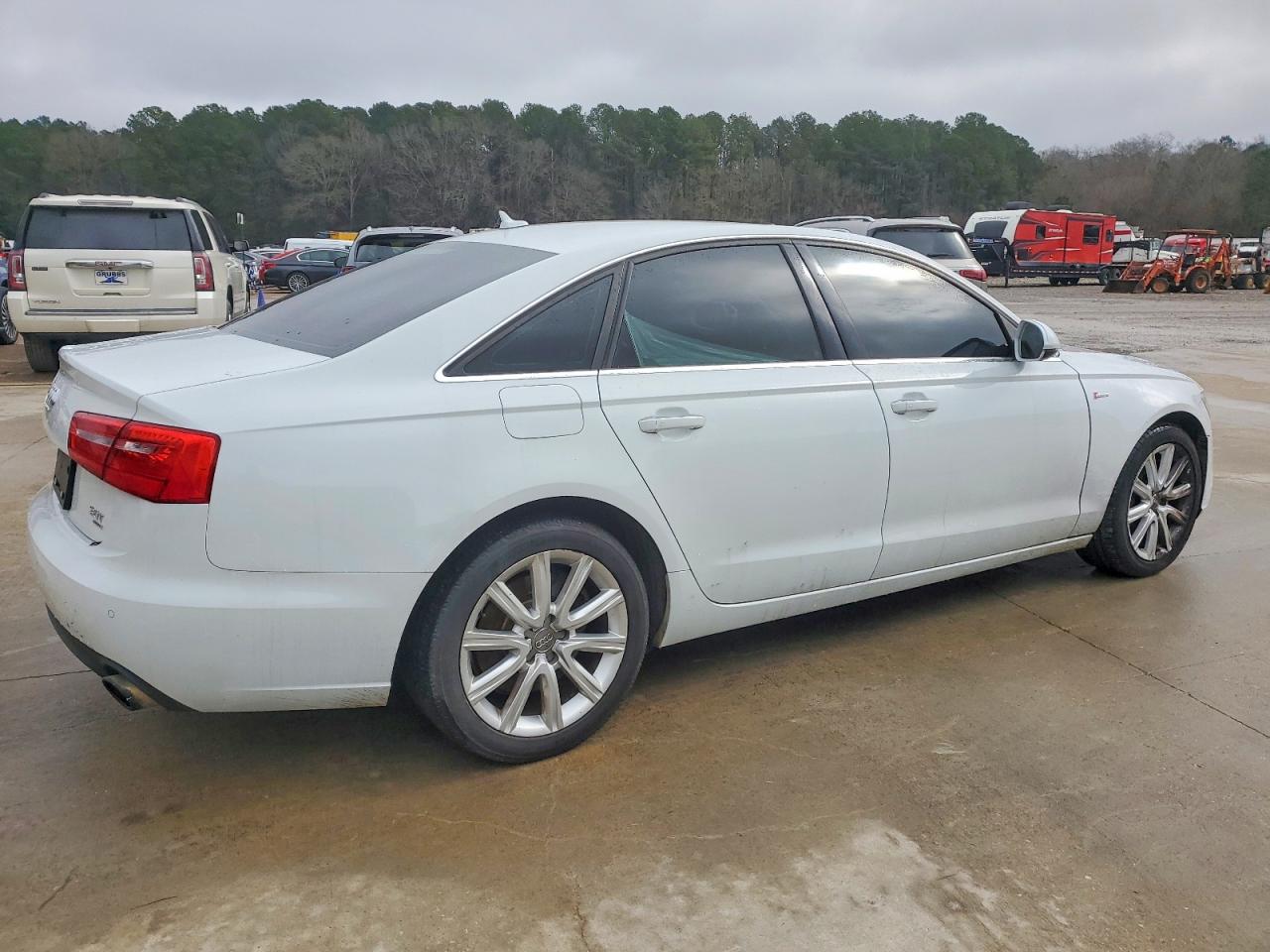 2013 Audi A6 Premium Plus White vin: WAUGGAFC4DN015141