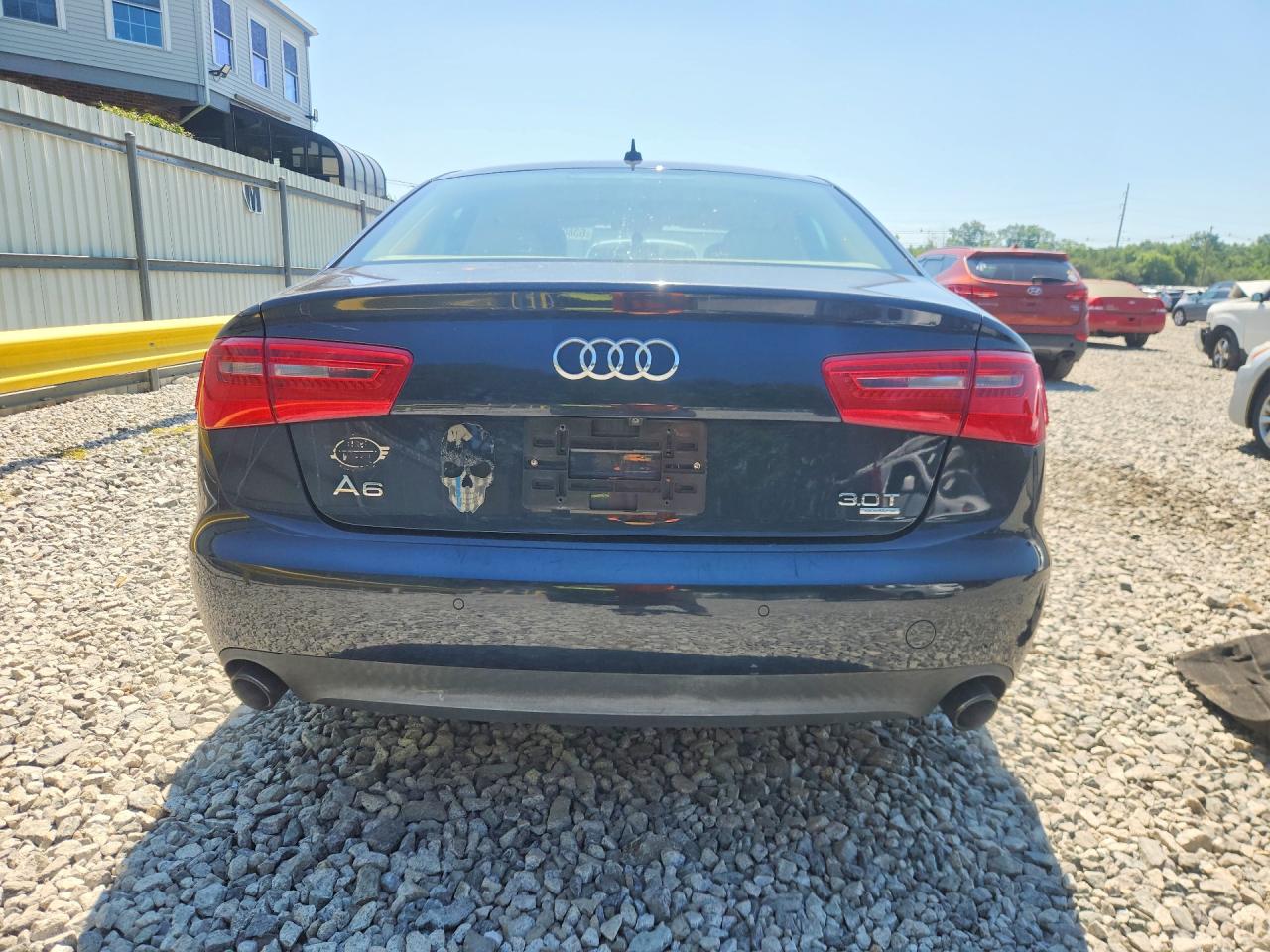 2012 Audi A6 Premium Plus Blue vin: WAUGGAFC5CN094933