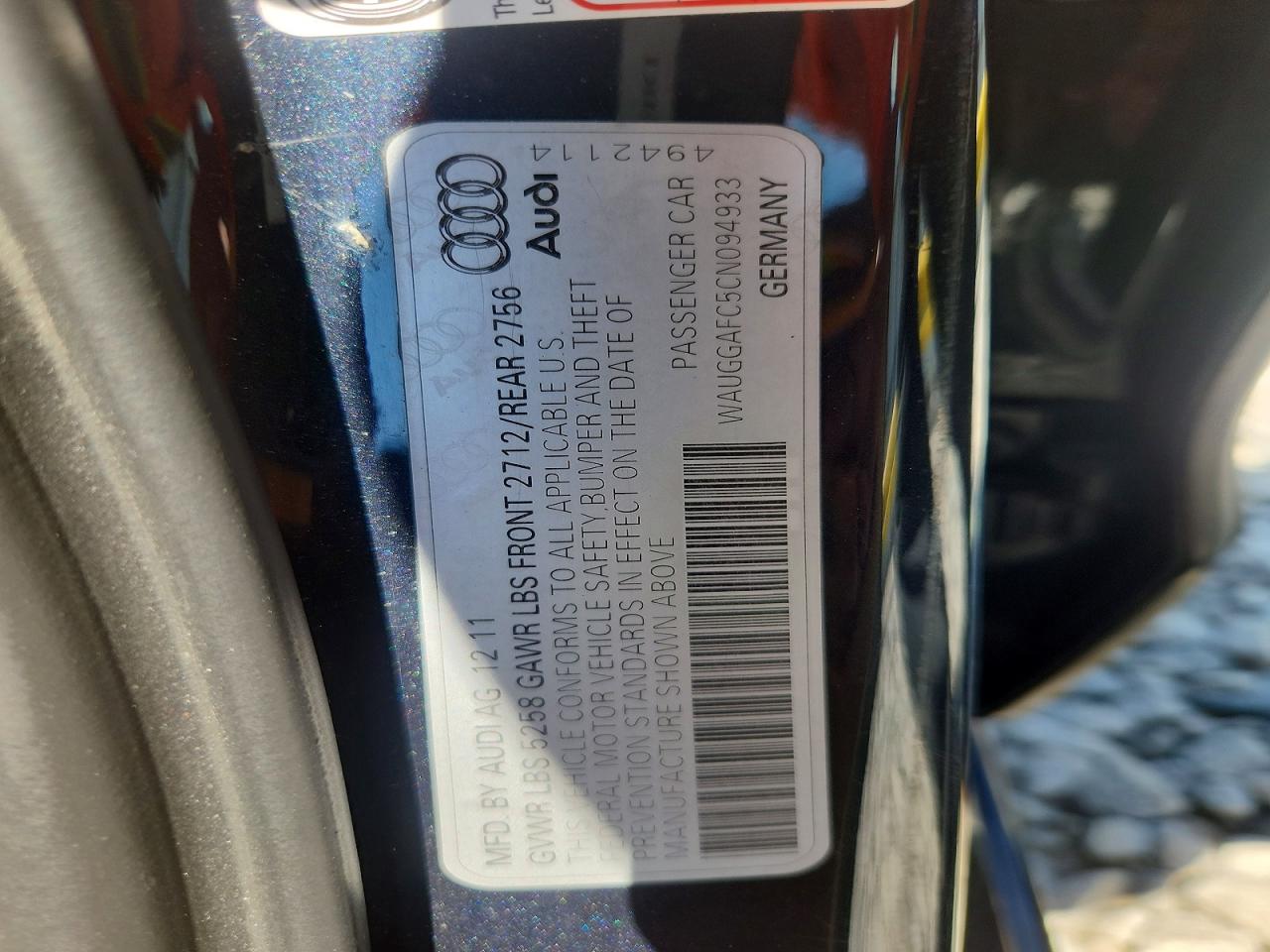 2012 Audi A6 Premium Plus Blue vin: WAUGGAFC5CN094933
