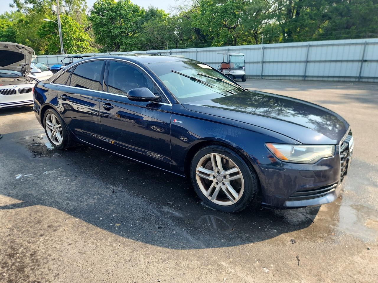 2012 Audi A6 Premium Plus Синий vin: WAUGGAFC5CN111441