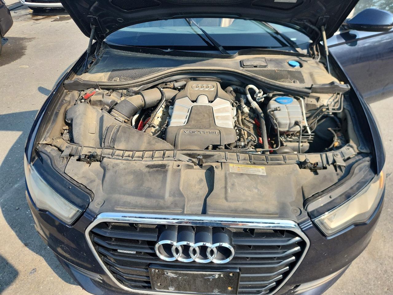2012 Audi A6 Premium Plus Синий vin: WAUGGAFC5CN111441