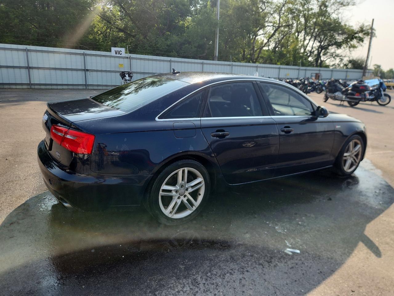 2012 Audi A6 Premium Plus Синий vin: WAUGGAFC5CN111441
