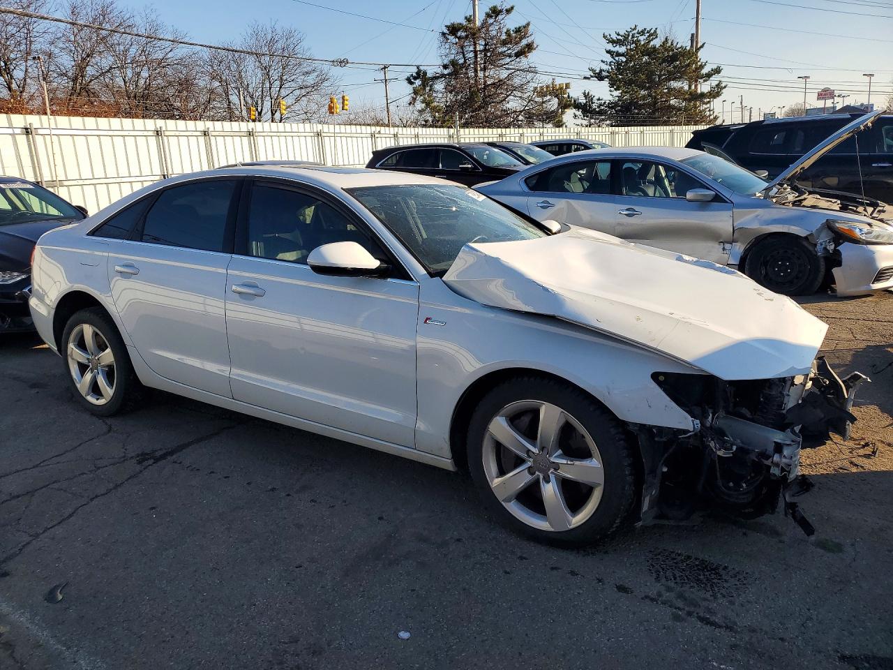 2012 Audi A6 Premium Plus White vin: WAUGGAFC8CN137418