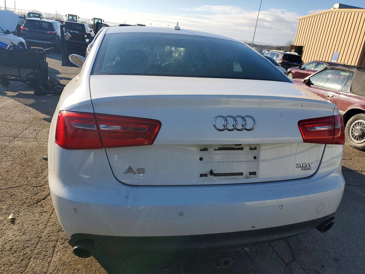 2012 Audi A6 Premium Plus White vin: WAUGGAFC8CN137418