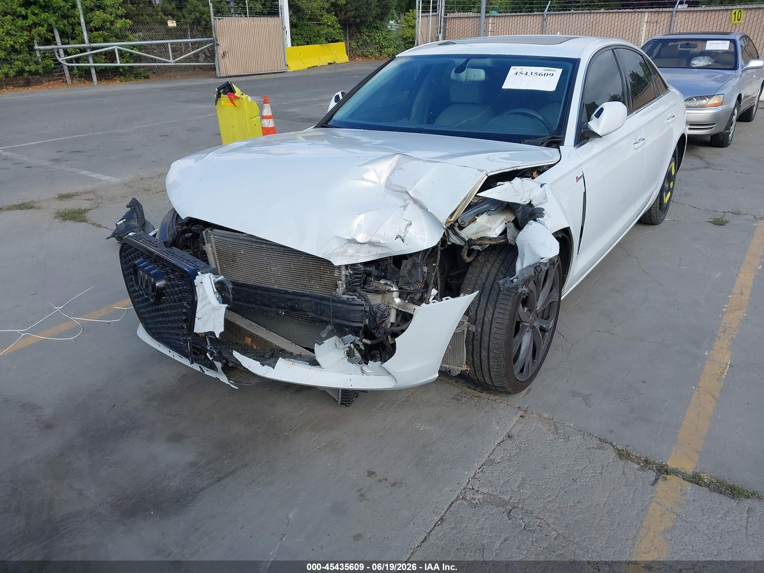 2013 Audi A6 3.0t Premium Cream vin: WAUGGAFC8DN132575