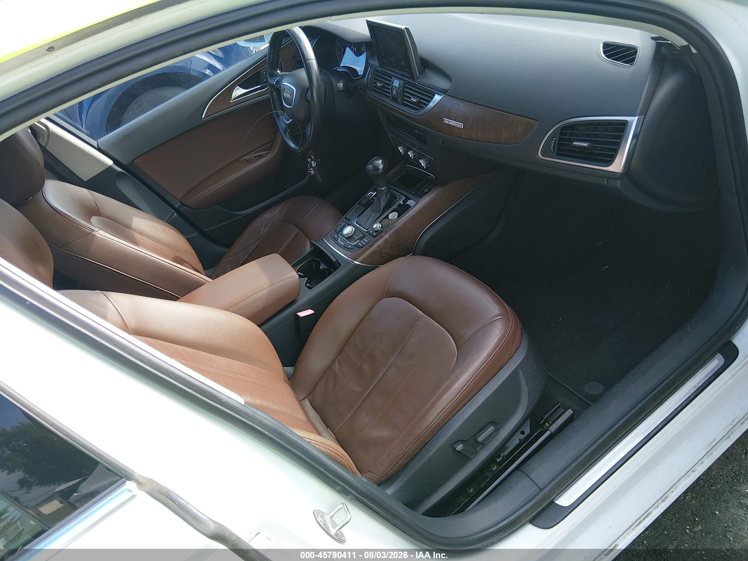 2012 Audi A6 3.0t Premium Plus Белый vin: WAUGGAFC9CN101785