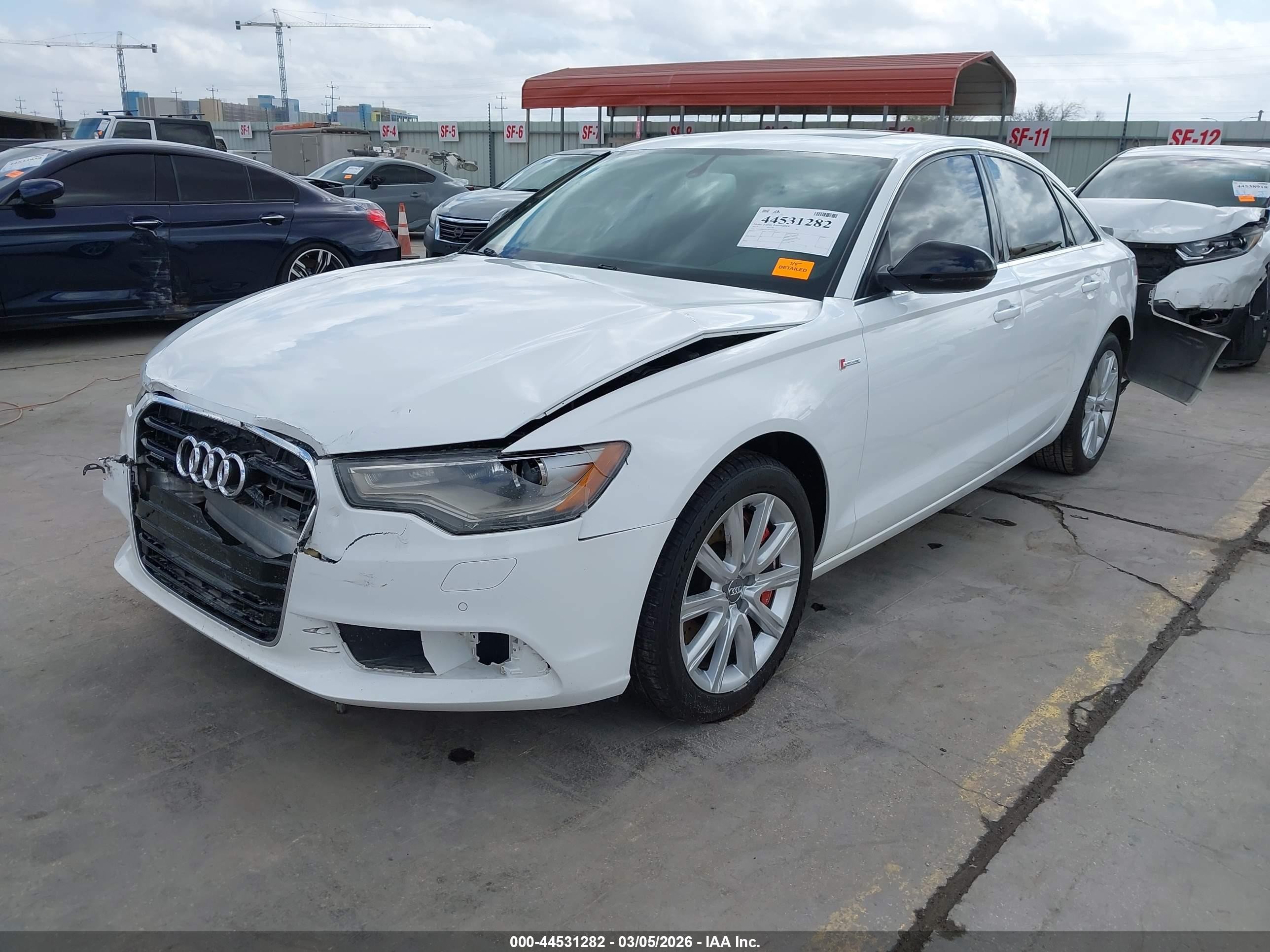 2013 Audi A6 3.0t Premium White vin: WAUGGAFC9DN080616