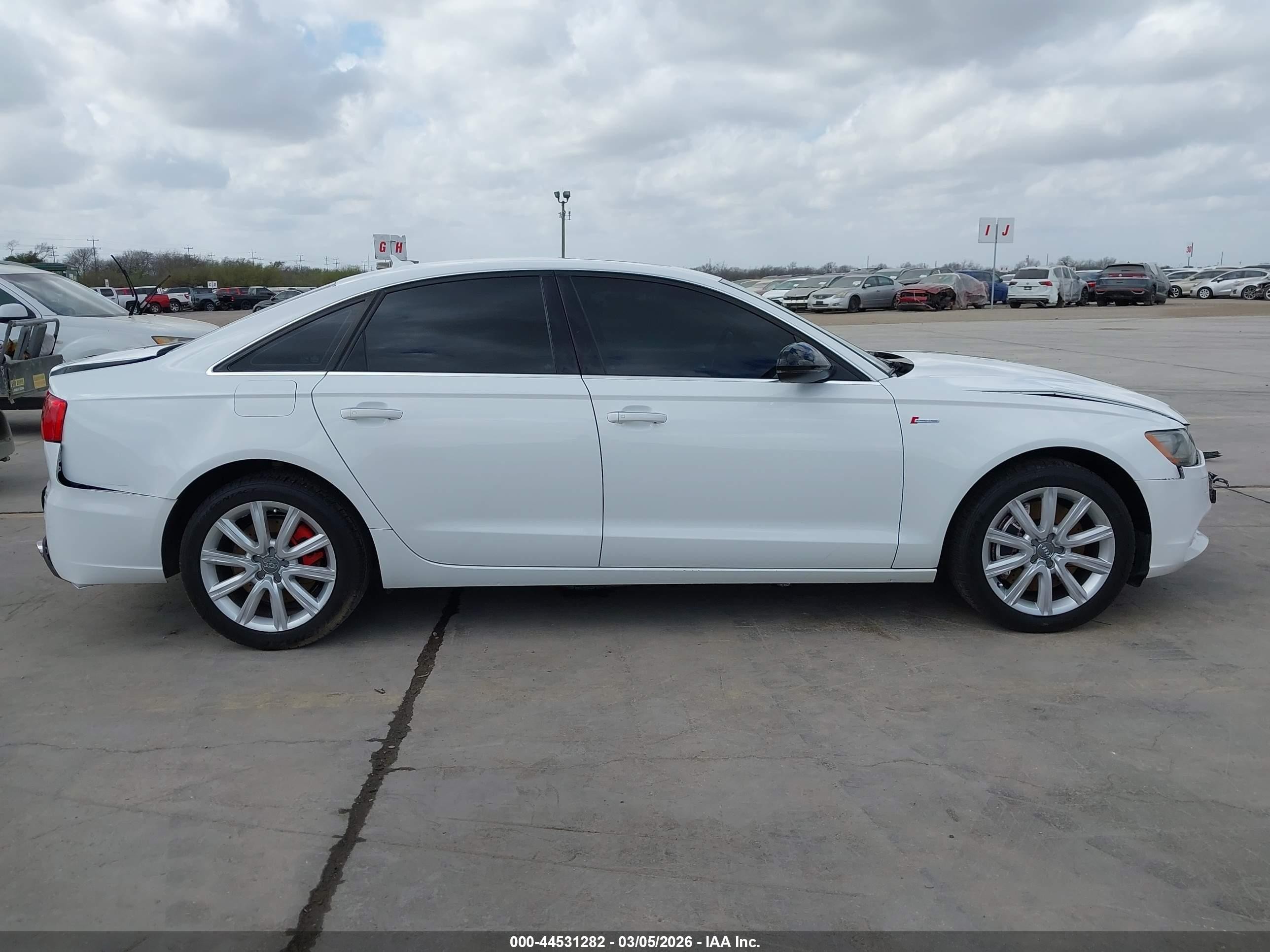 2013 Audi A6 3.0t Premium White vin: WAUGGAFC9DN080616