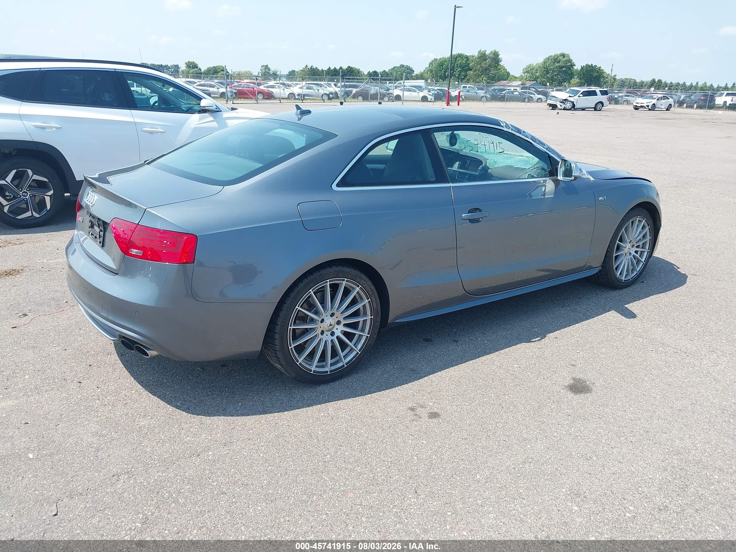 2013 Audi S5 3.0t Premium Plus Серый vin: WAUGGAFR2DA002108