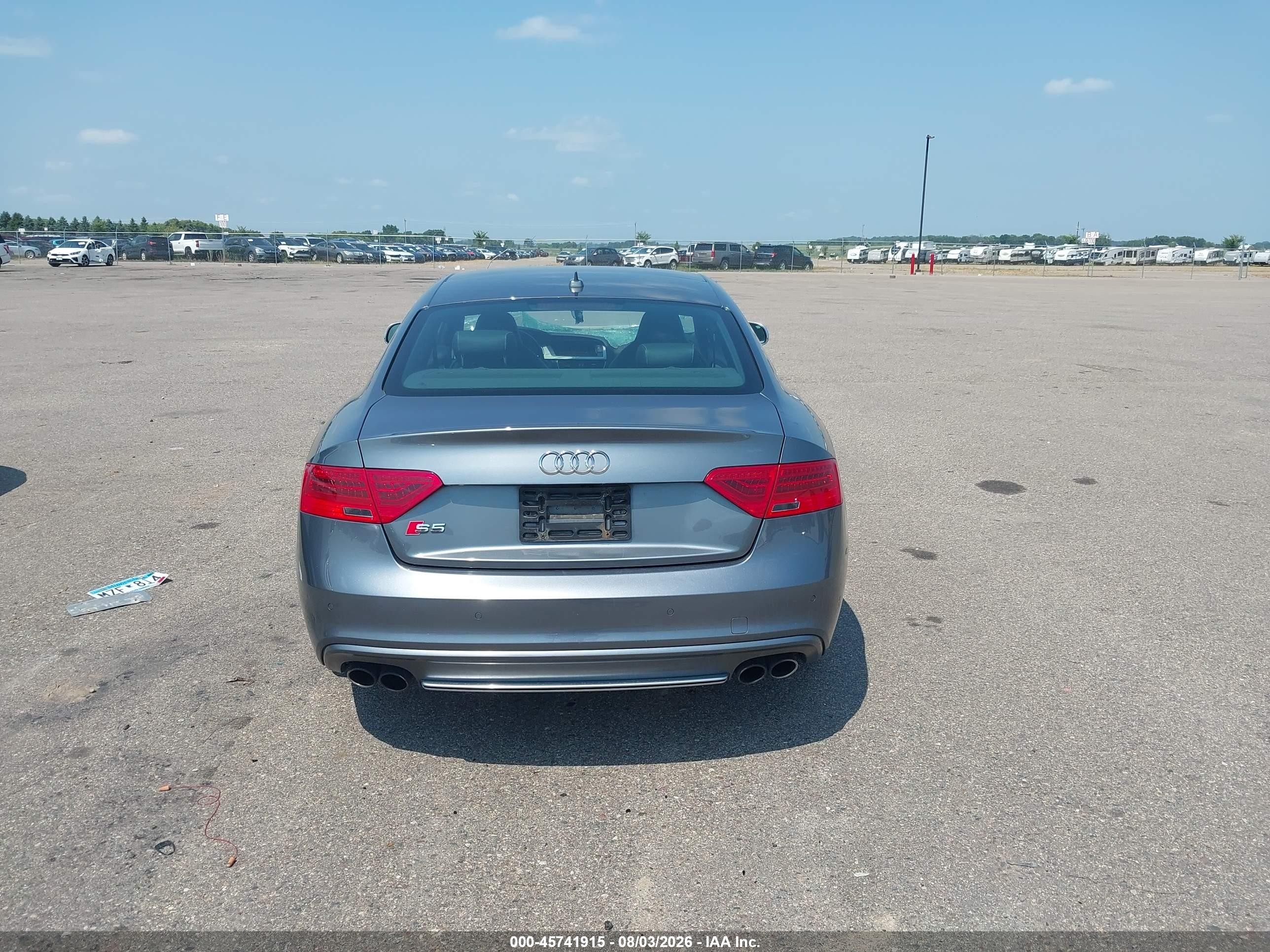 2013 Audi S5 3.0t Premium Plus Серый vin: WAUGGAFR2DA002108