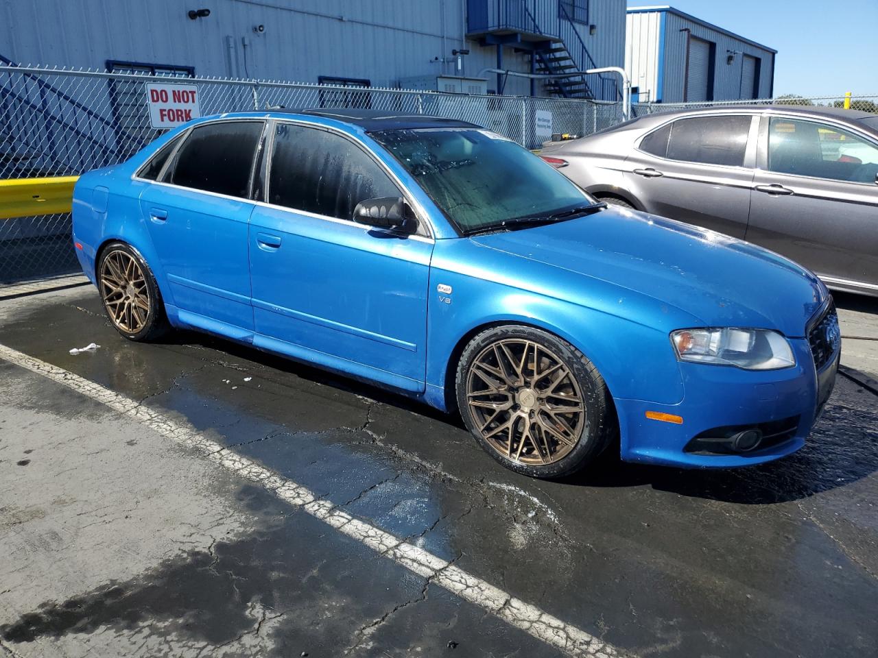 2005 Audi New S4 Quattro Blue vin: WAUGL68E15A459139