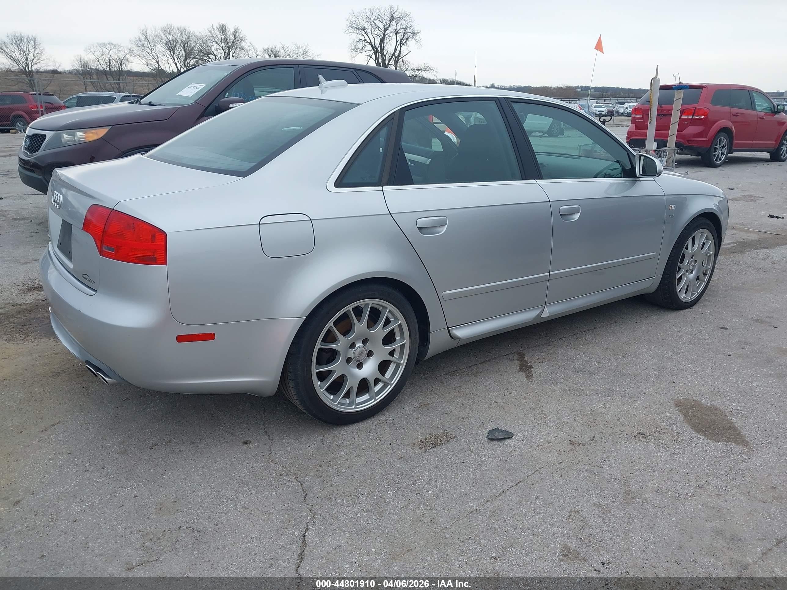 2006 Audi S4 4.2 Серебряный vin: WAUGL78E46A007273