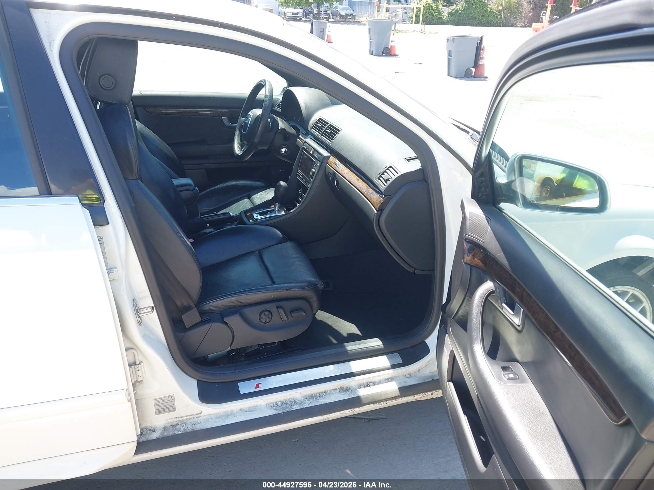 2006 Audi S4 4.2 White vin: WAUGL78E56A182051