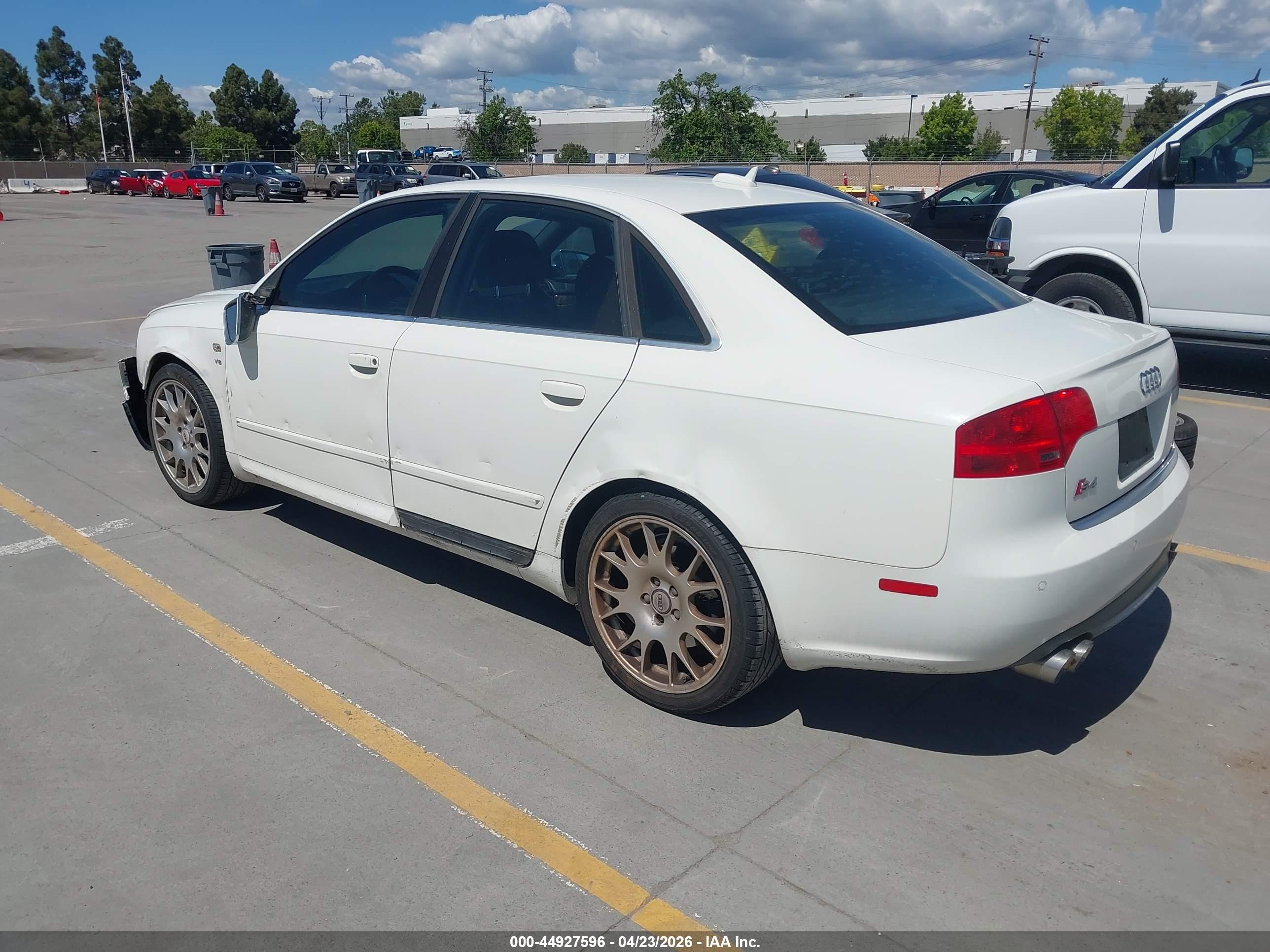 2006 Audi S4 4.2 White vin: WAUGL78E56A182051