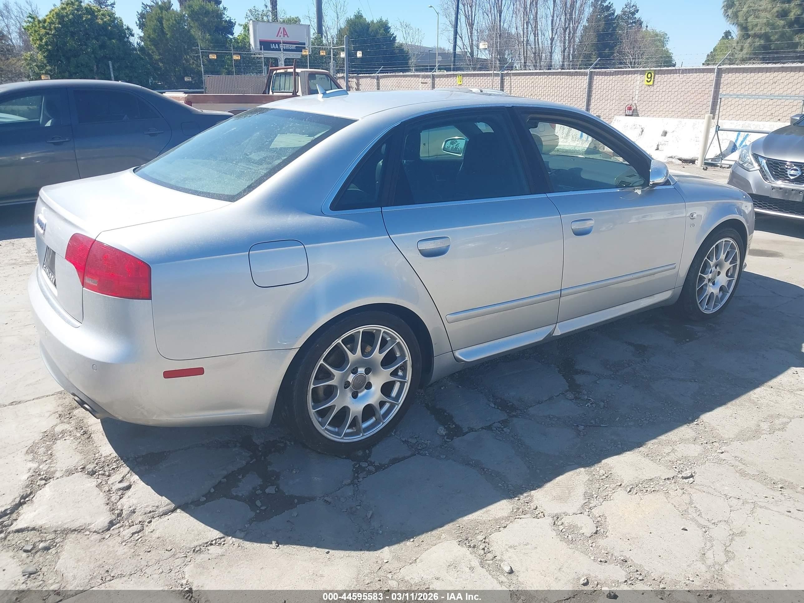 2006 Audi S4 4.2 Silver vin: WAUGL78E66A008117