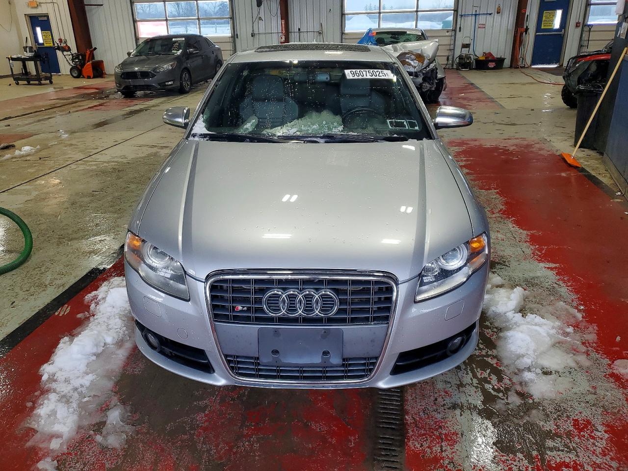 2006 Audi S4 Quattro Silver vin: WAUGL78E76A060968