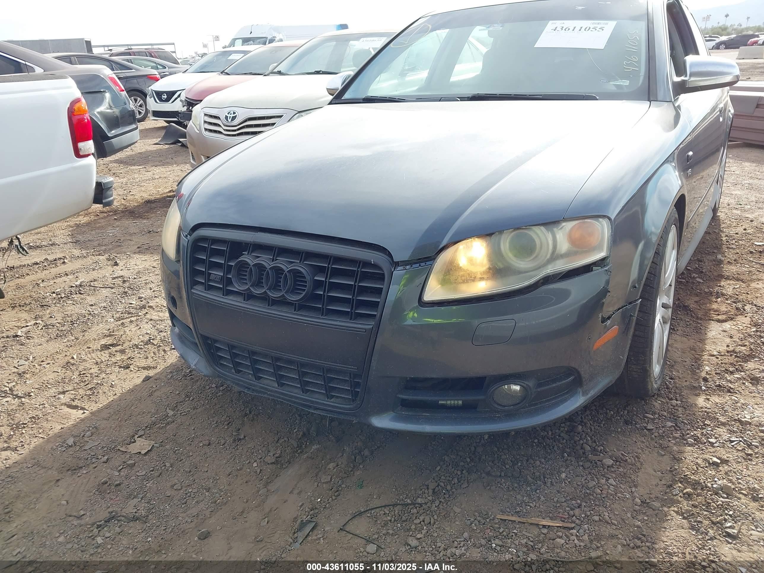 2007 Audi S4 4.2 Gray vin: WAUGL78E97A044112