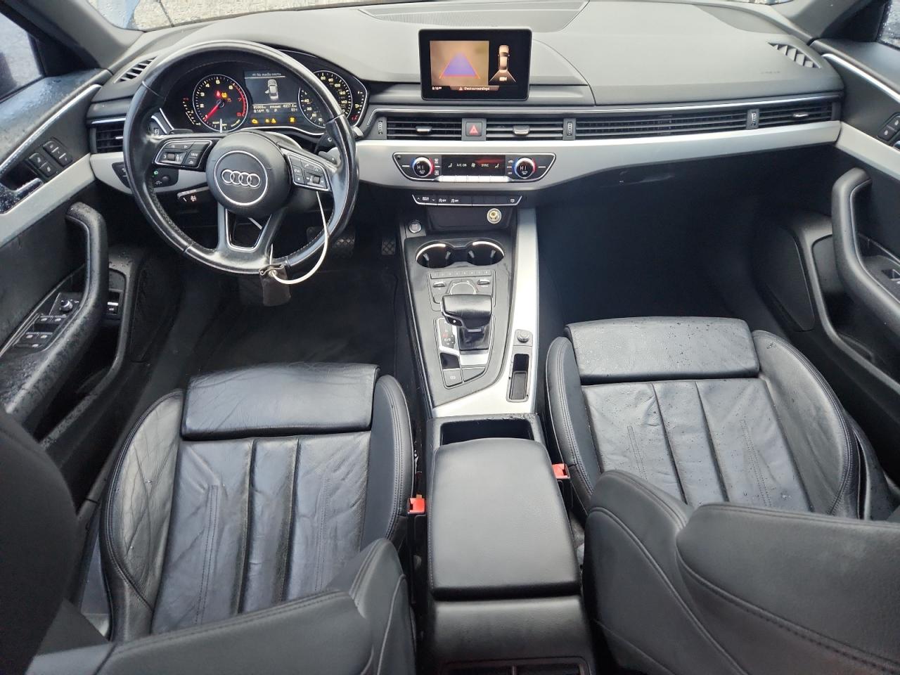 2017 Audi A4 Ultra Premium Синий vin: WAUGMAF47HN035892