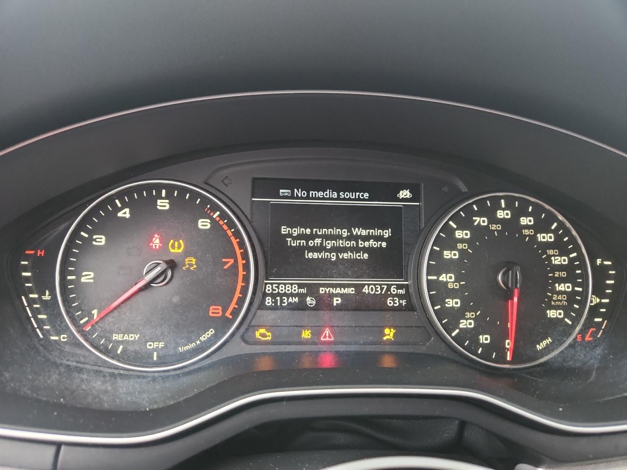 2017 Audi A4 Ultra Premium Синий vin: WAUGMAF47HN035892