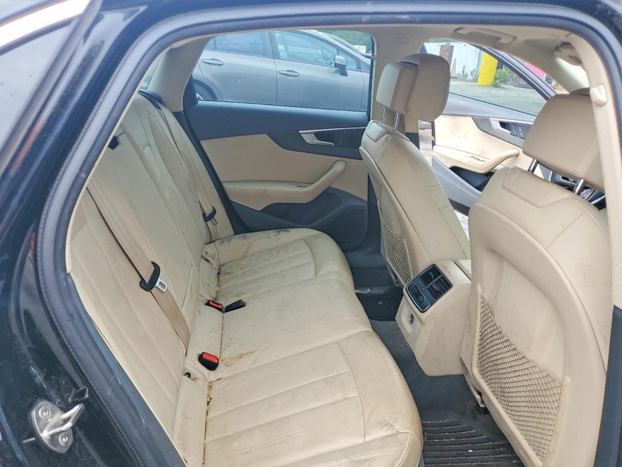 2019 Audi A4 Premium Черный vin: WAUGMAF47KA032134