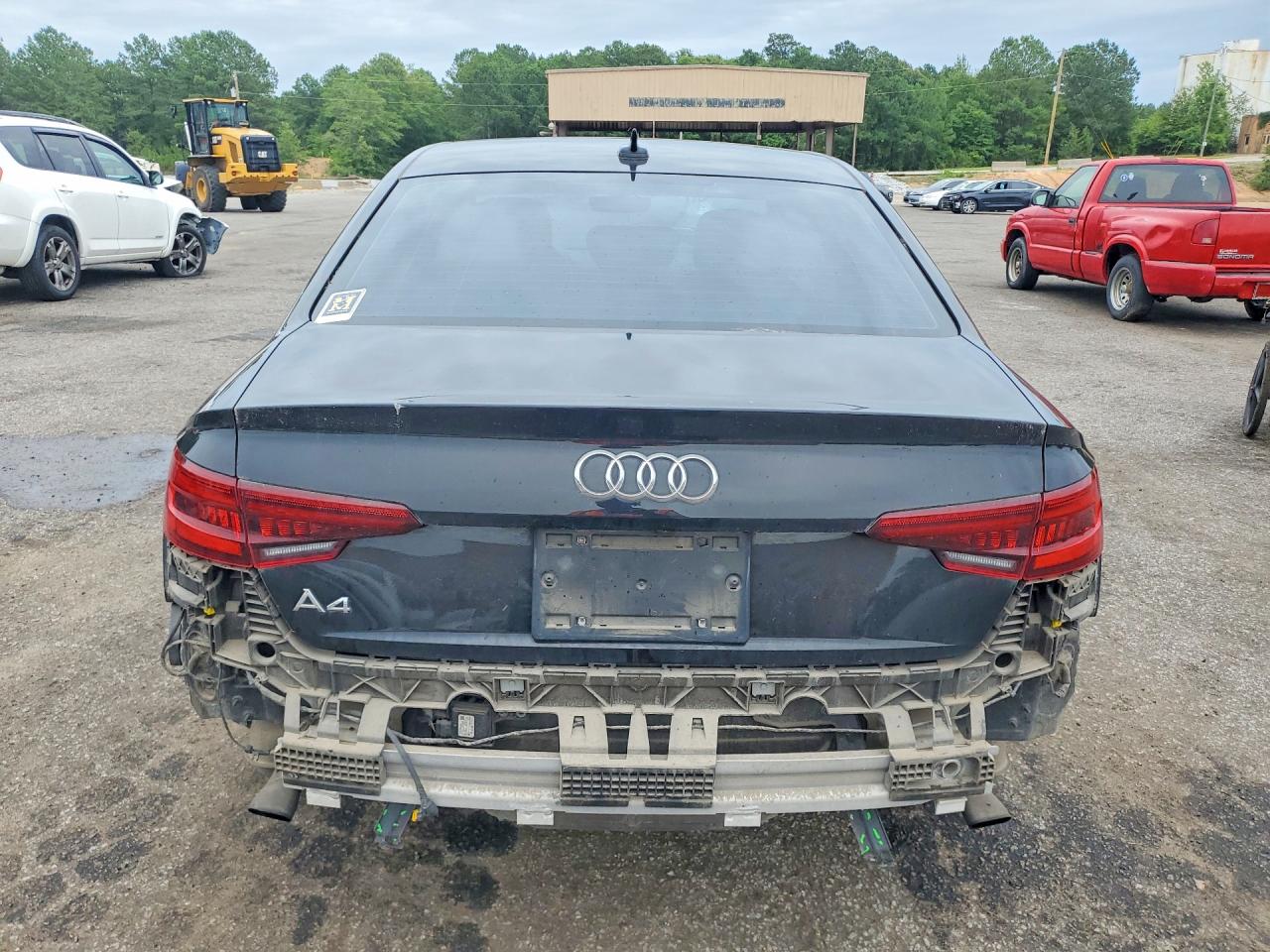 2019 Audi A4 Premium Черный vin: WAUGMAF47KA032134