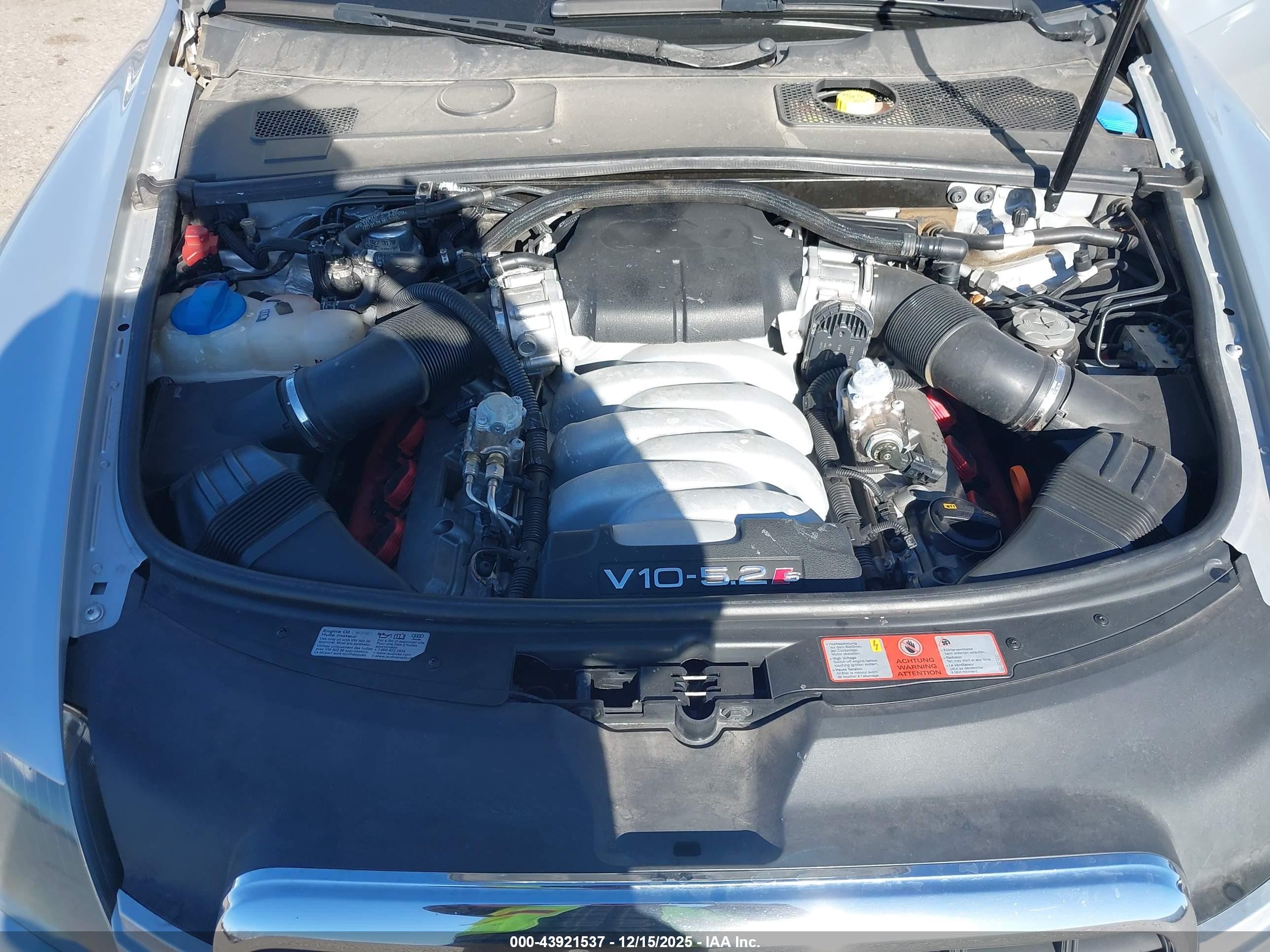 2007 Audi S6 5.2 Silver vin: WAUGN74FX7N045867