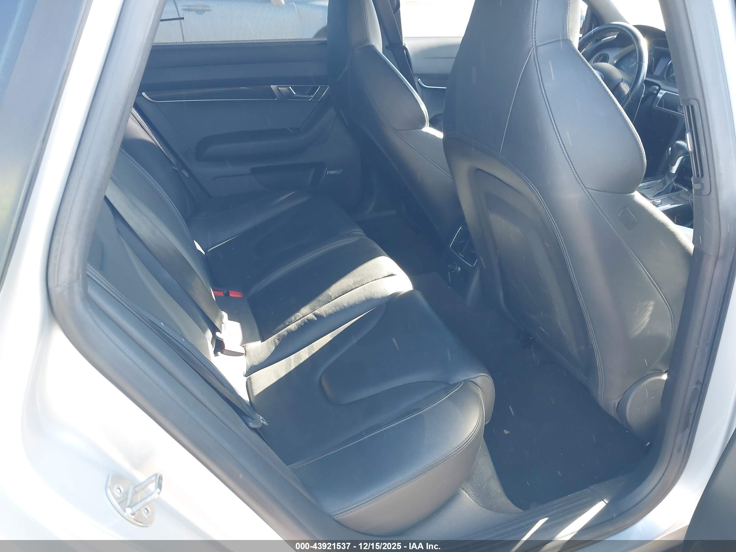 2007 Audi S6 5.2 Silver vin: WAUGN74FX7N045867