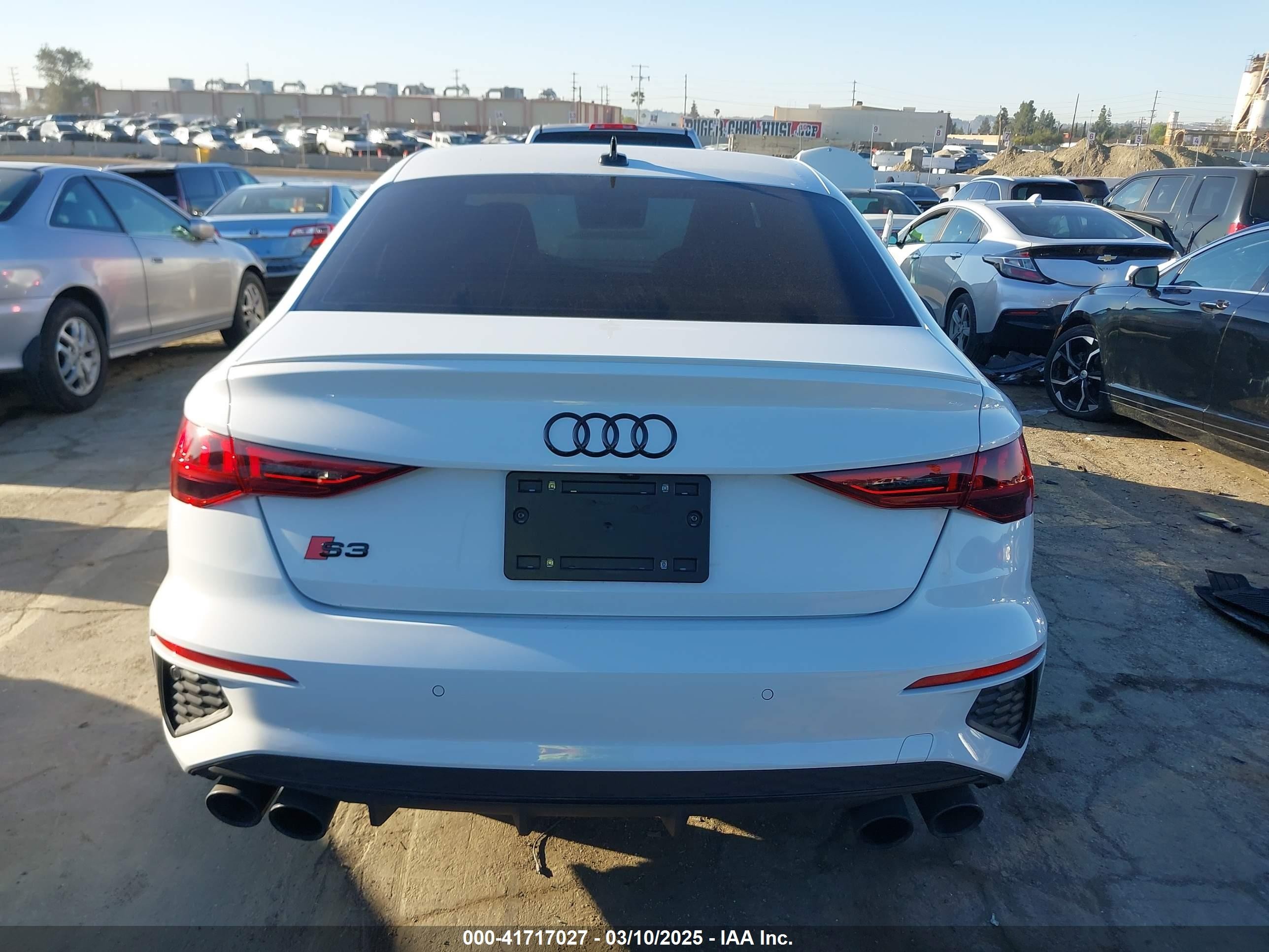 2024 Audi S3 Premium Plus Tfsi Quattro S Tronic White vin: WAUH3DGY1RA083052