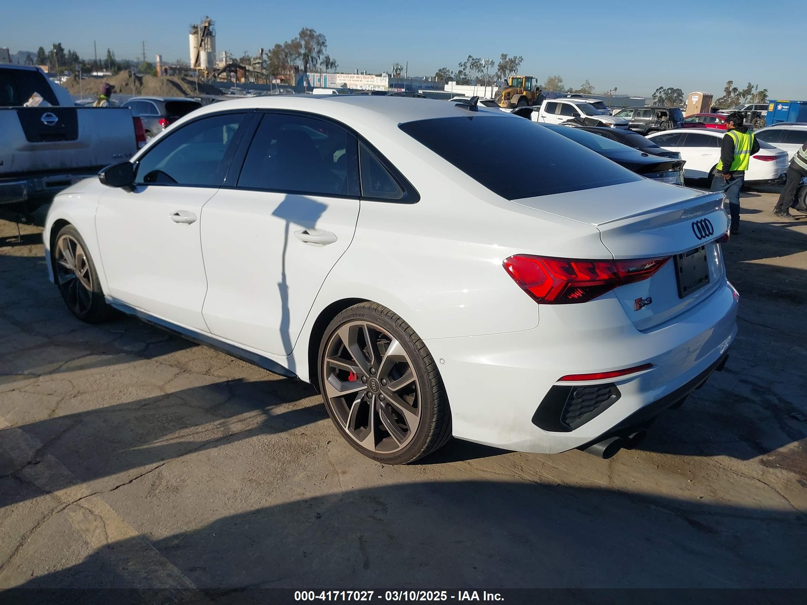 2024 Audi S3 Premium Plus Tfsi Quattro S Tronic White vin: WAUH3DGY1RA083052