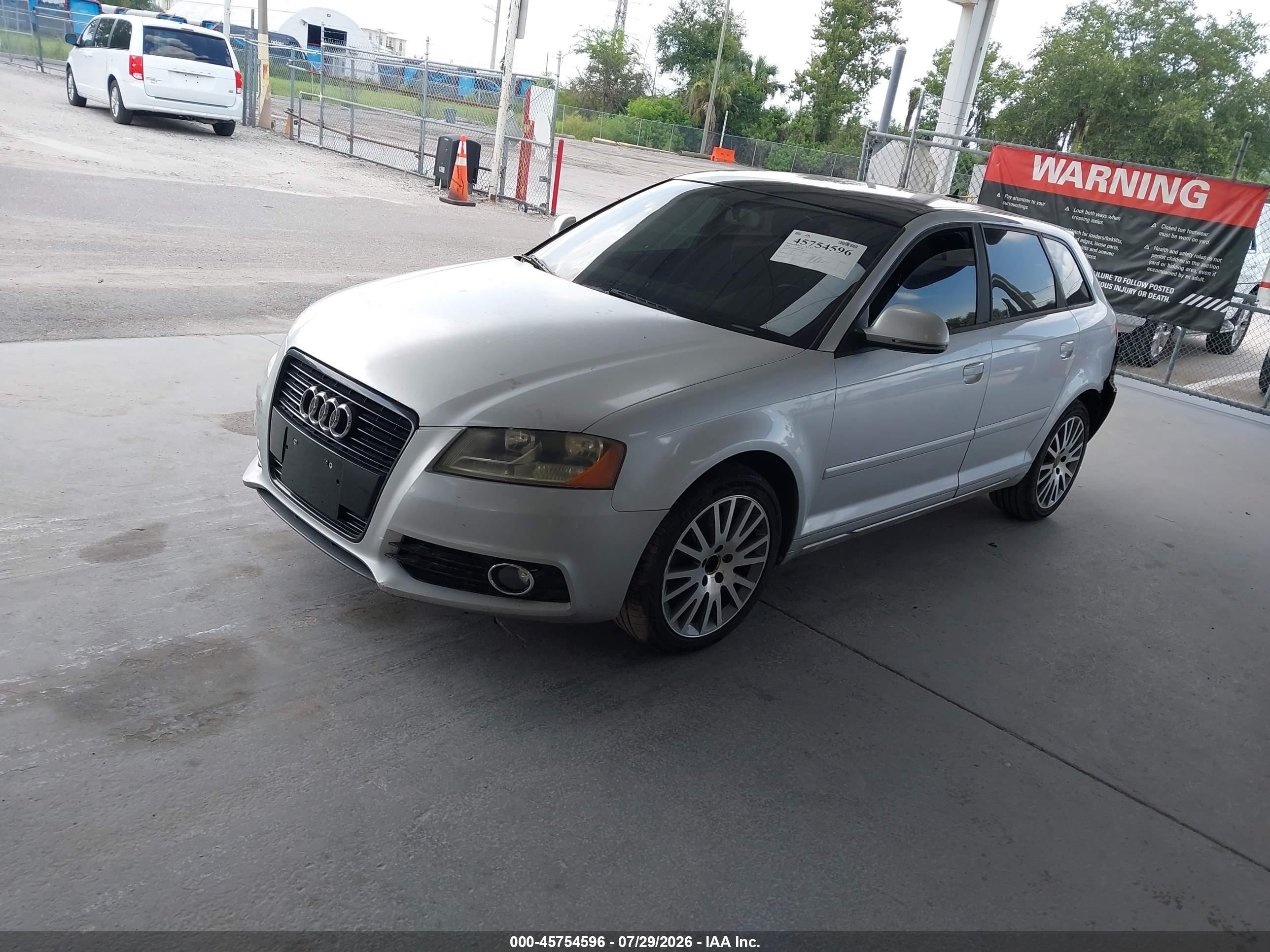 2009 Audi A3 2.0t Silver vin: WAUHE78P89A137626