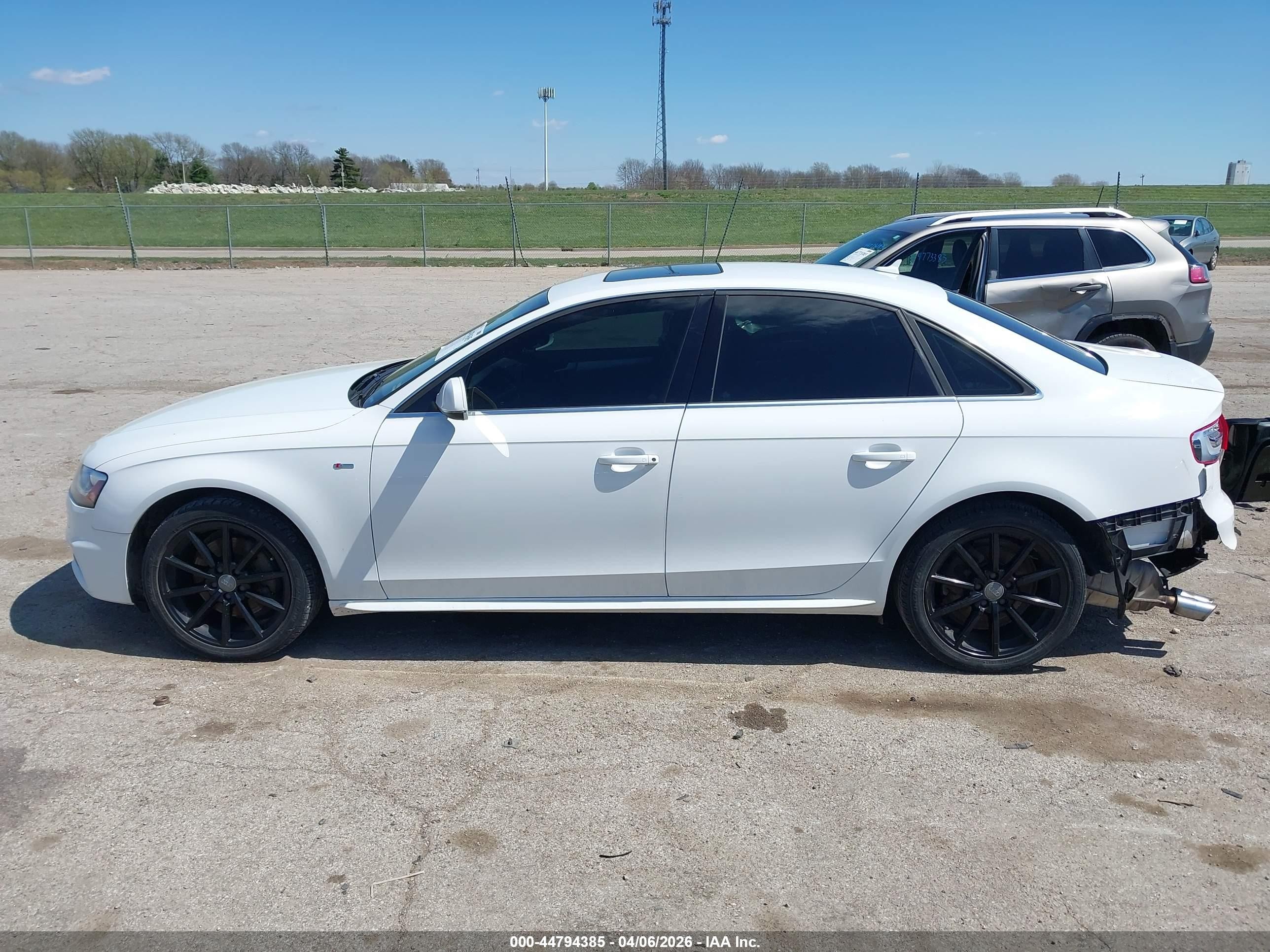 2015 Audi A4 2.0t Premium White vin: WAUHFAFL2FN014497