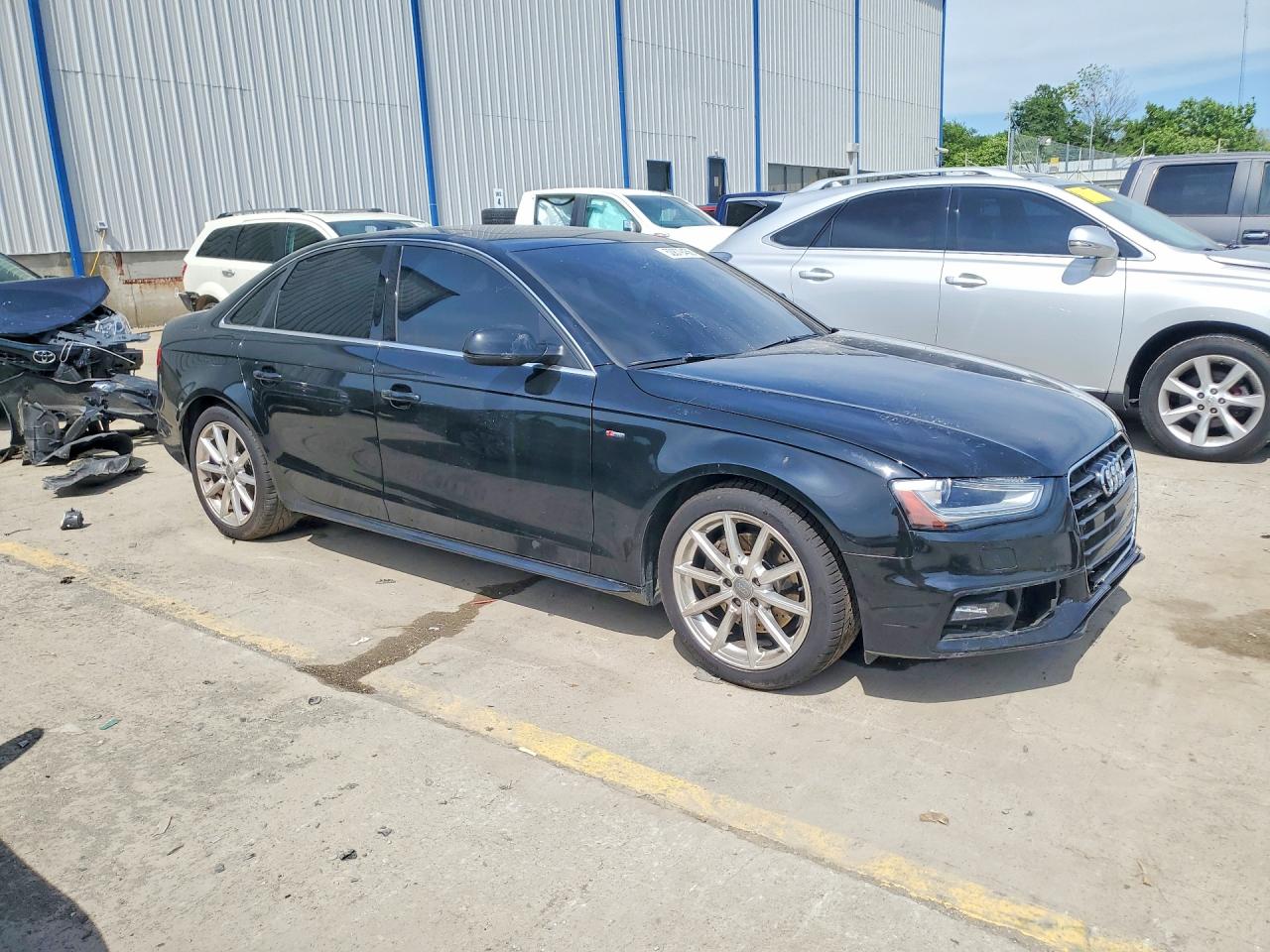 2015 Audi A4 Premium Plus Черный vin: WAUHFAFL5FN001467