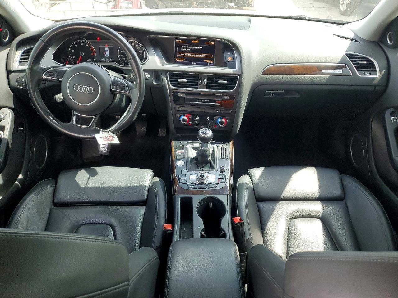 2015 Audi A4 Premium Plus Черный vin: WAUHFAFL5FN001467