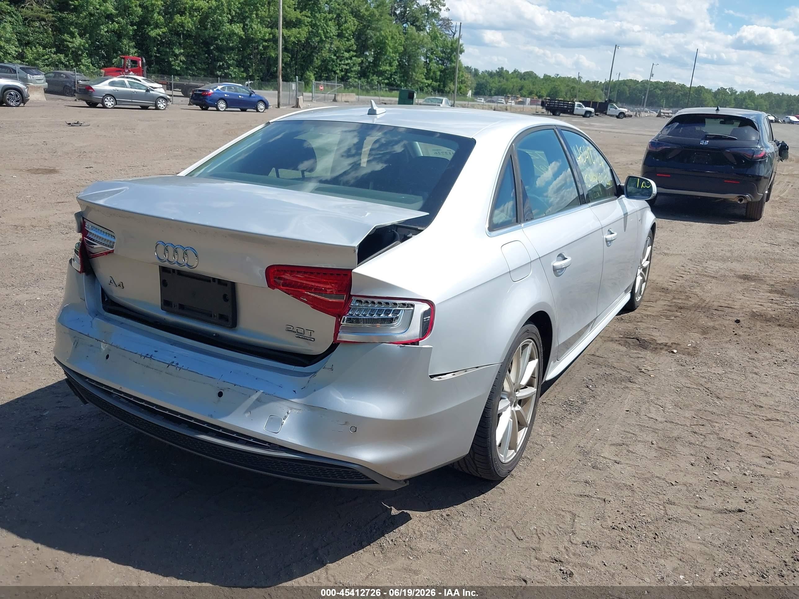 2014 Audi A4 2.0t Premium Silver vin: WAUHFAFL8EN019055