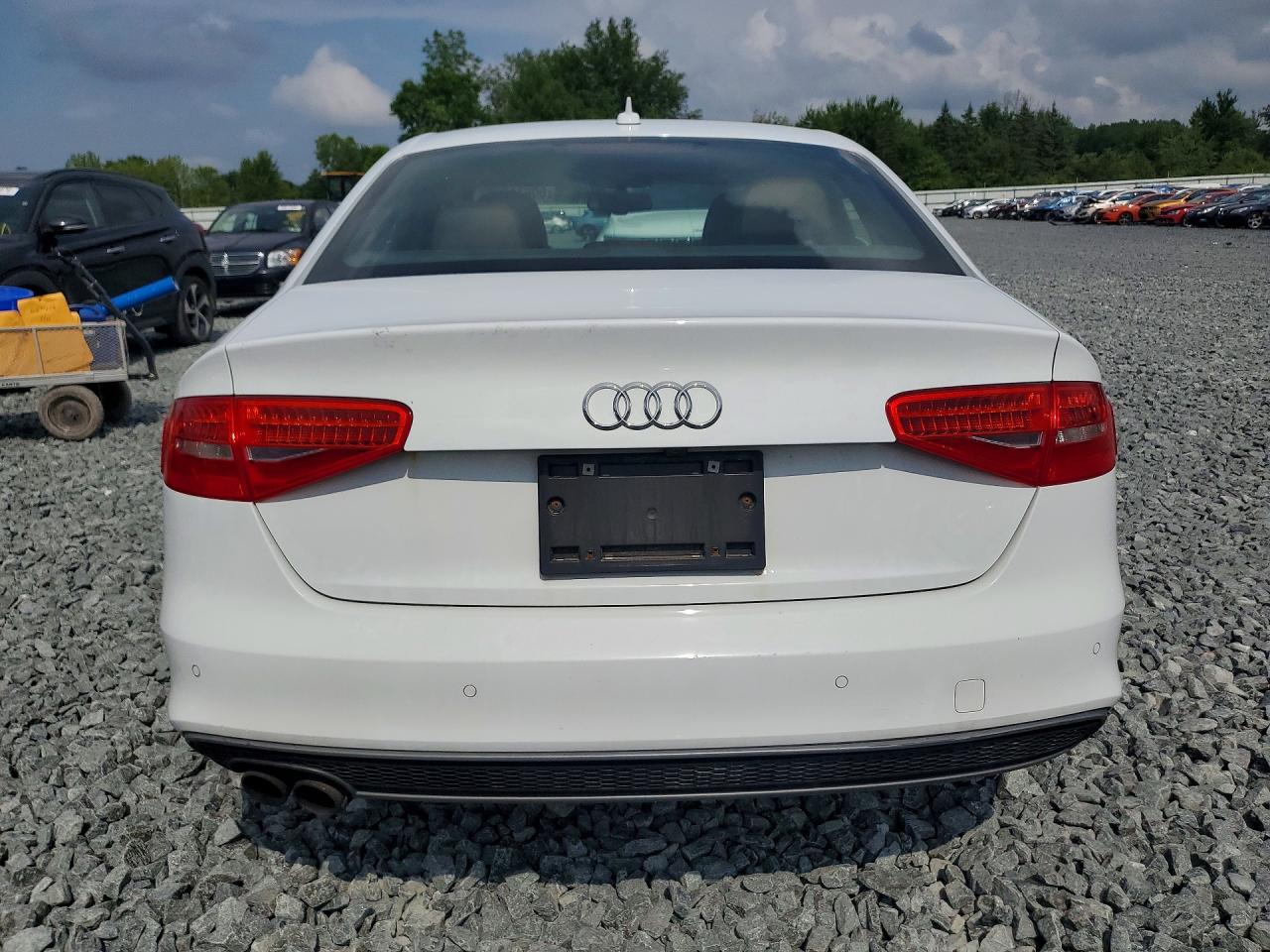 2014 Audi A4 Premium Plus White vin: WAUHFAFLXEA040741