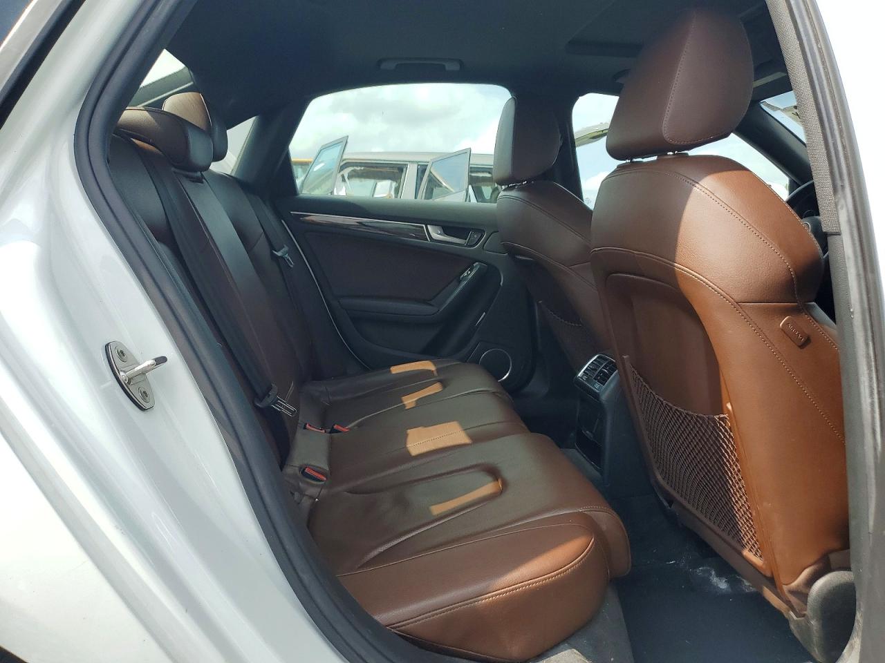 2014 Audi A4 Premium Plus White vin: WAUHFAFLXEA040741