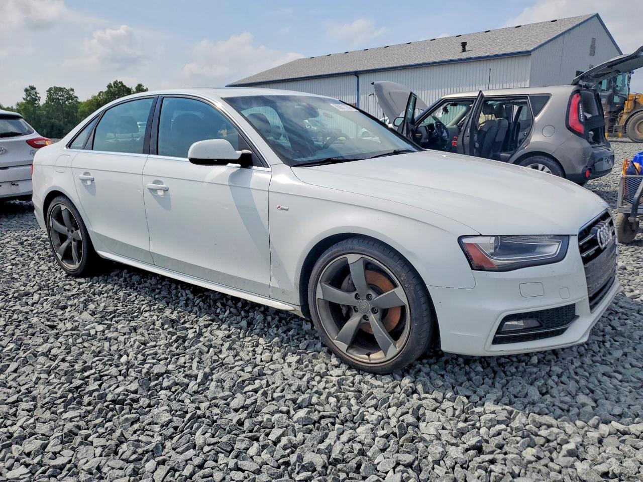 2014 Audi A4 Premium Plus White vin: WAUHFAFLXEA040741