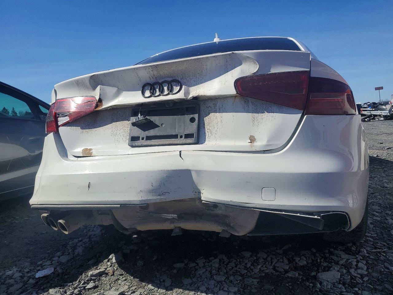 2013 Audi A4 Premium White vin: WAUHFCFL7DA182443