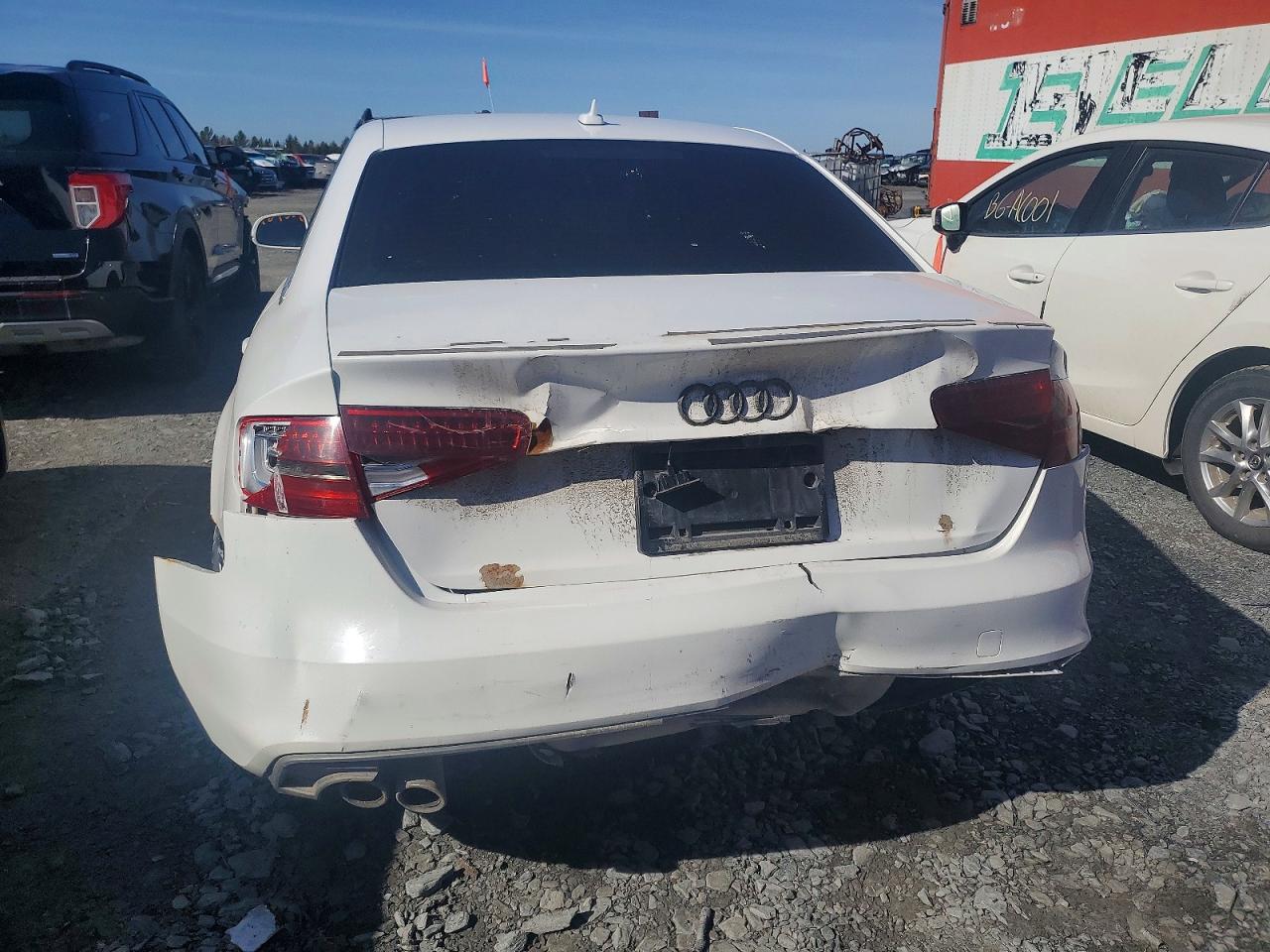 2013 Audi A4 Premium White vin: WAUHFCFL7DA182443