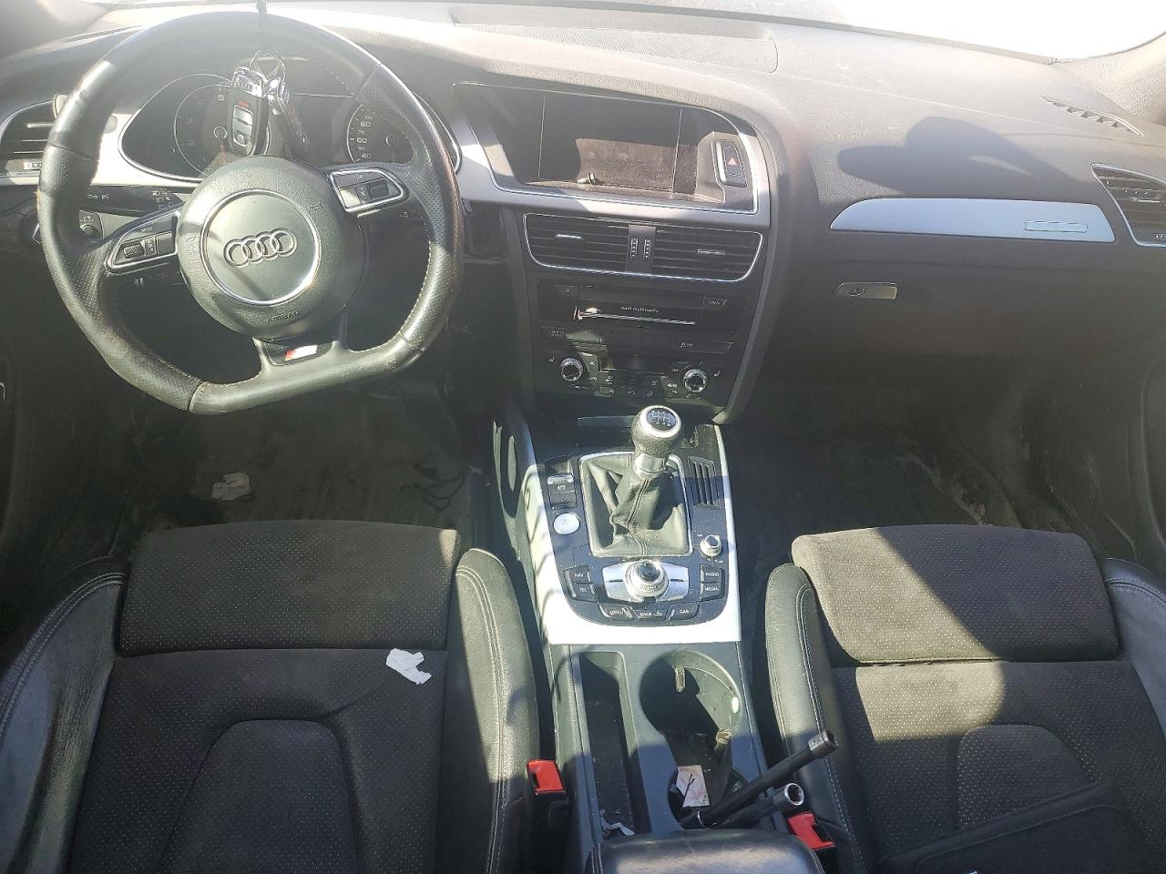 2013 Audi A4 Premium White vin: WAUHFCFL7DA182443