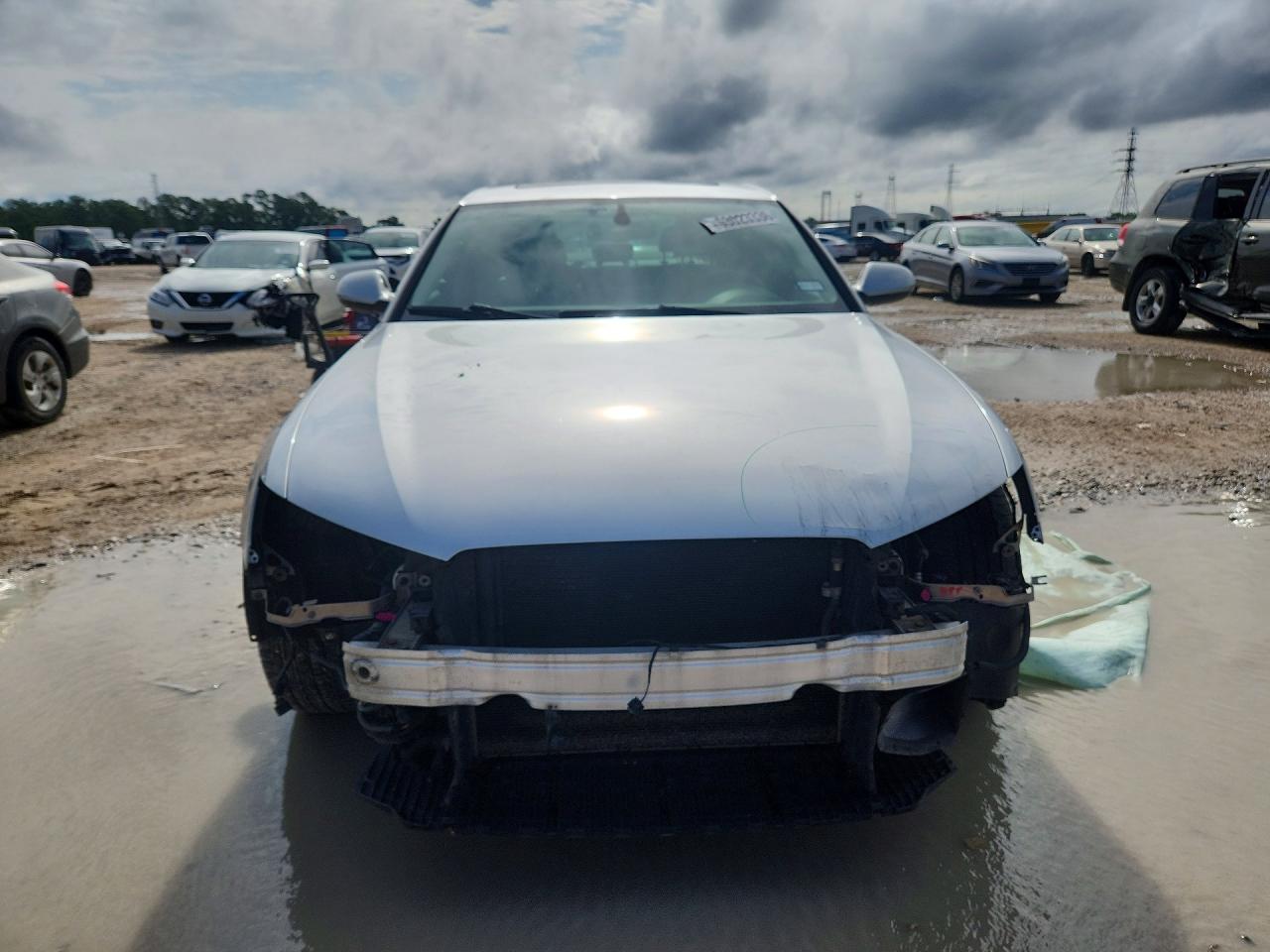 2013 Audi A6 Prestige Silver vin: WAUHGAFC9DN083245