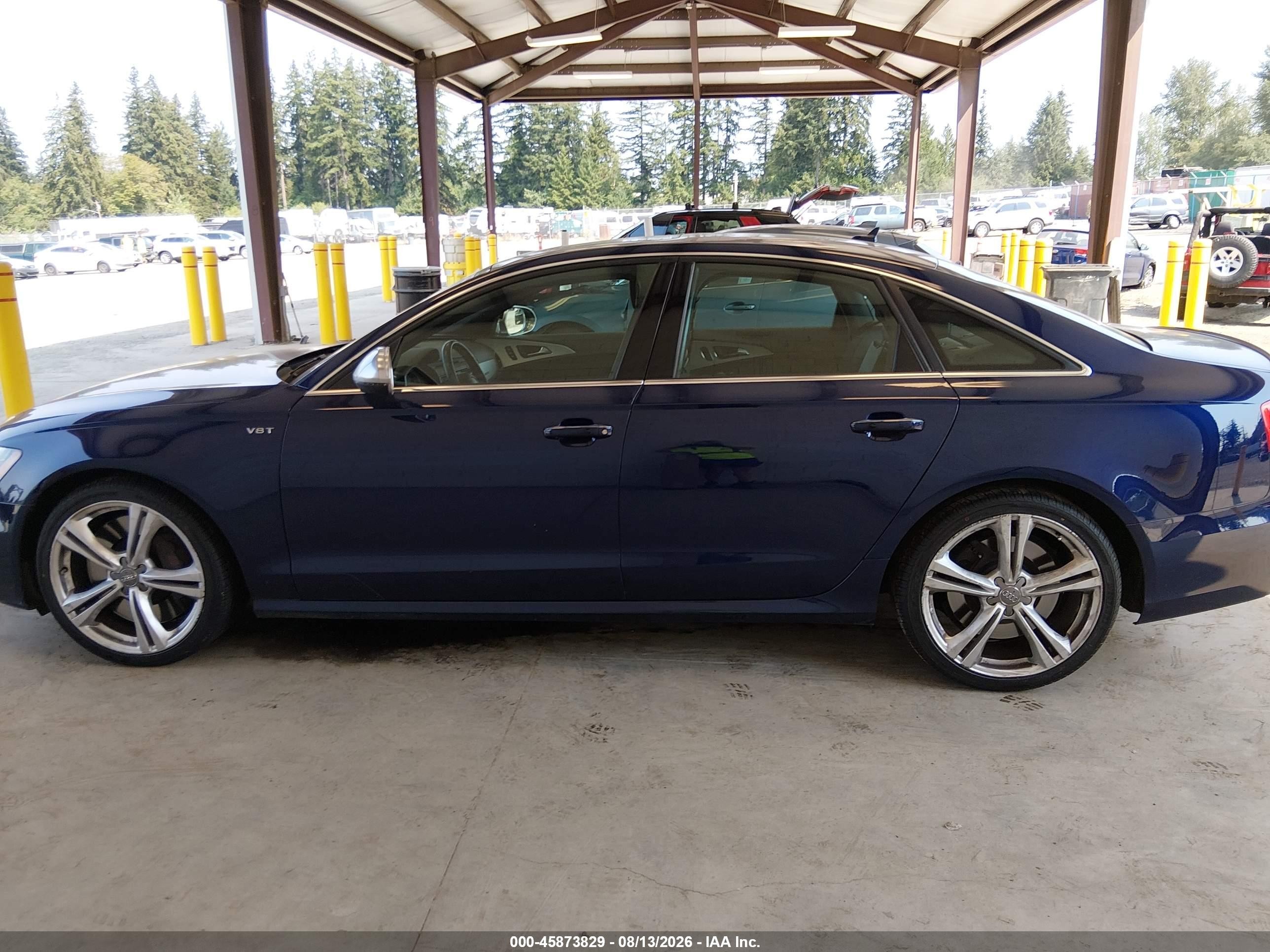 2013 Audi S6 4.0t Prestige Blue vin: WAUJ2AFC2DN050877