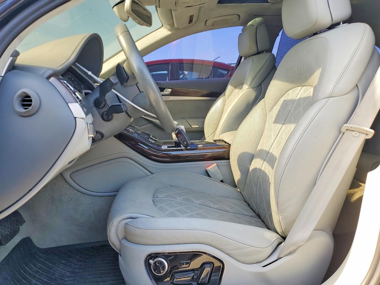2015 Audi A8 Quattro Black vin: WAUJ2AFD5FN034085