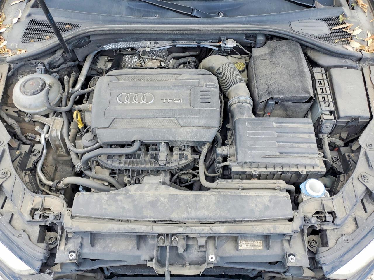 2018 Audi A3 Premium Plus Черный vin: WAUJ8GFFXJ1019309