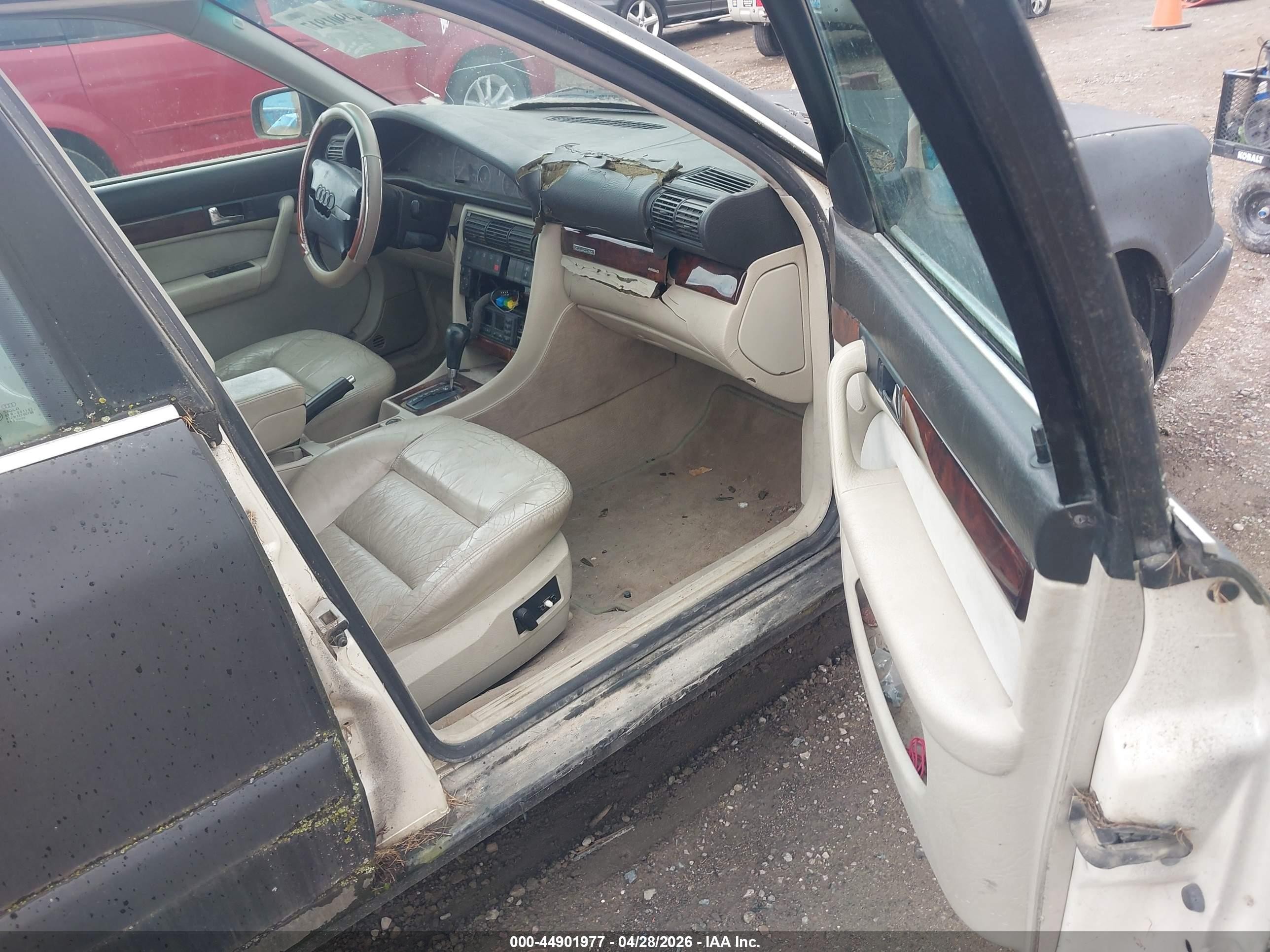 1997 Audi A6   Черный vin: WAUJA84A7VN025083